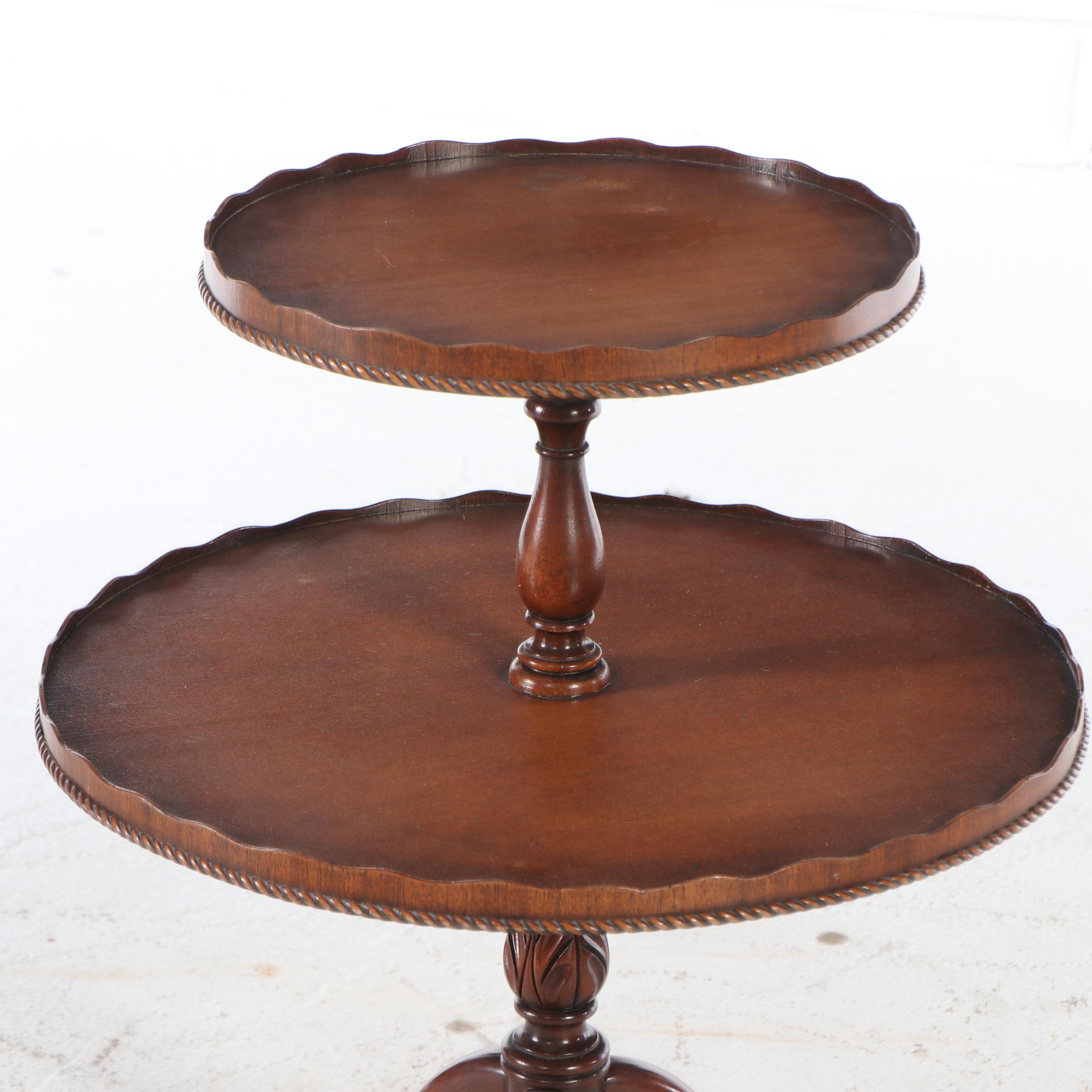 Georgian Style Mahogany Two-Tiered Dumbwaiter, 20th Century