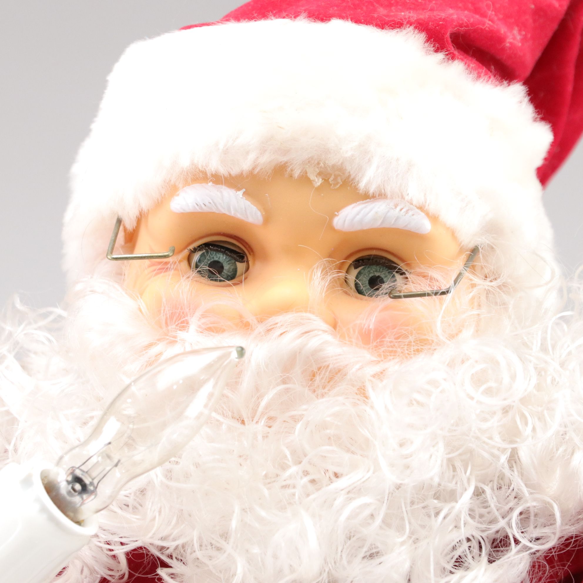 Santa Claus and Mrs. Claus with Light Post in Set of Animated Caroling Figures