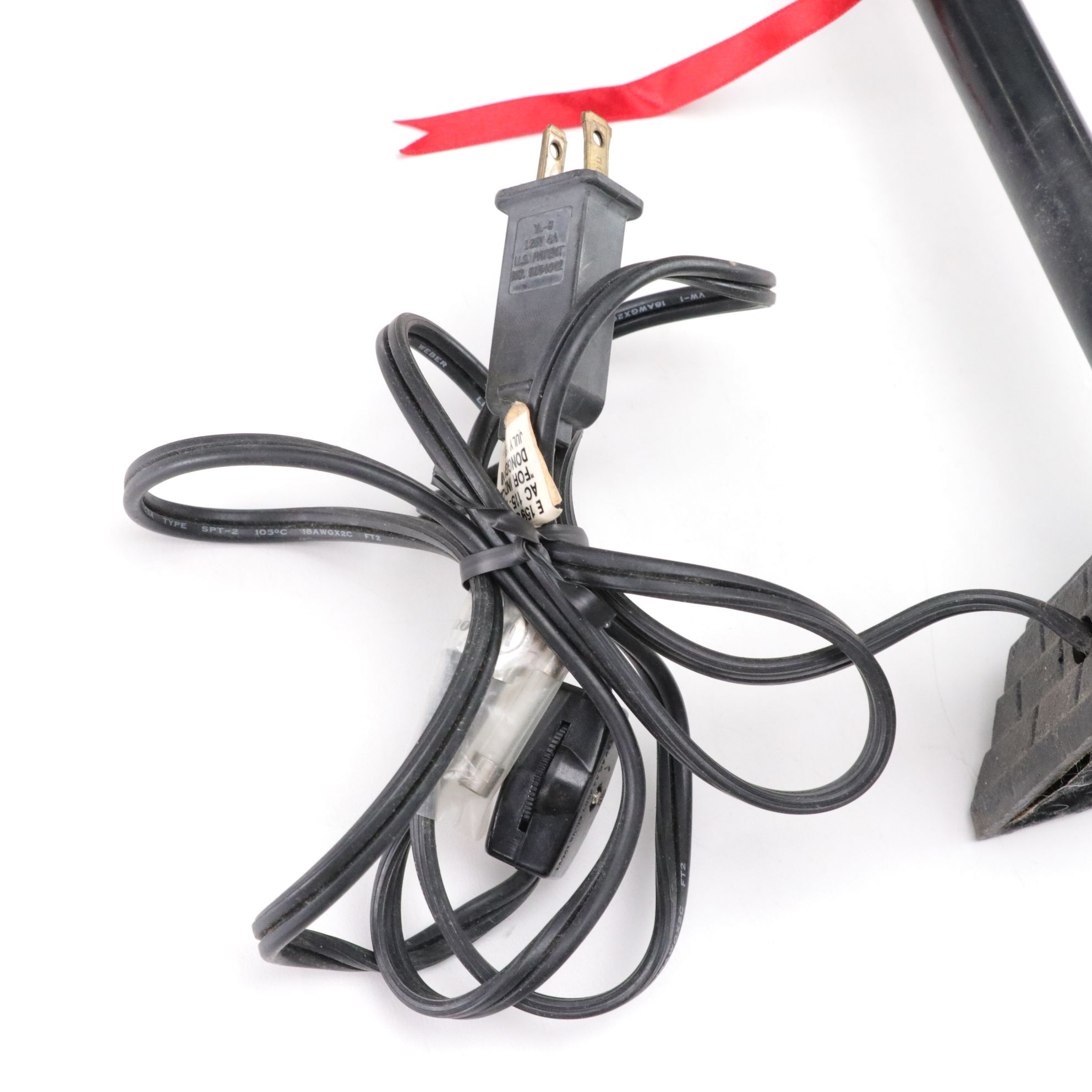 Santa Claus and Mrs. Claus with Light Post in Set of Animated Caroling Figures