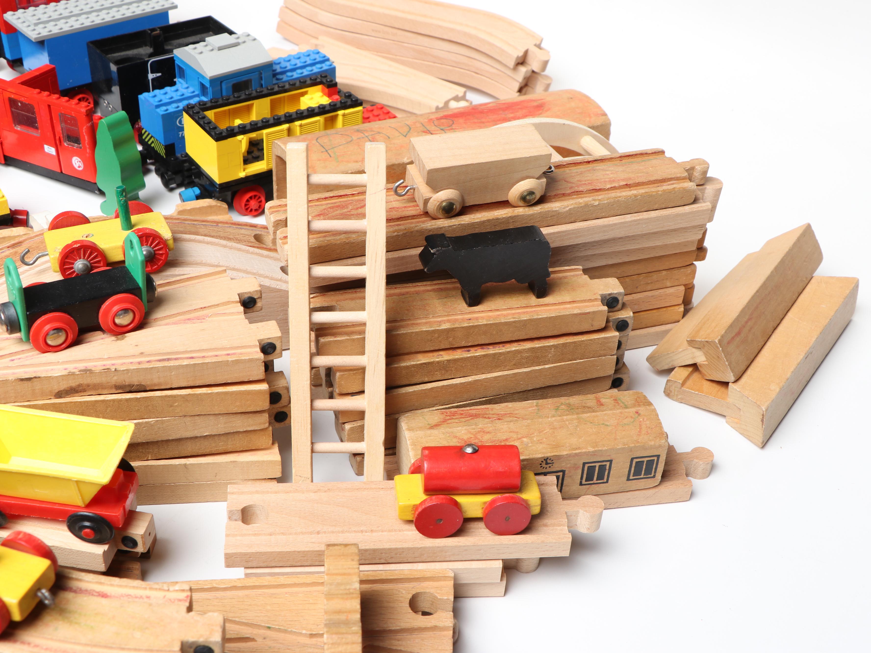 Wood and Plastic Toy Train Sets with National Geographic Our Universe Space Kit