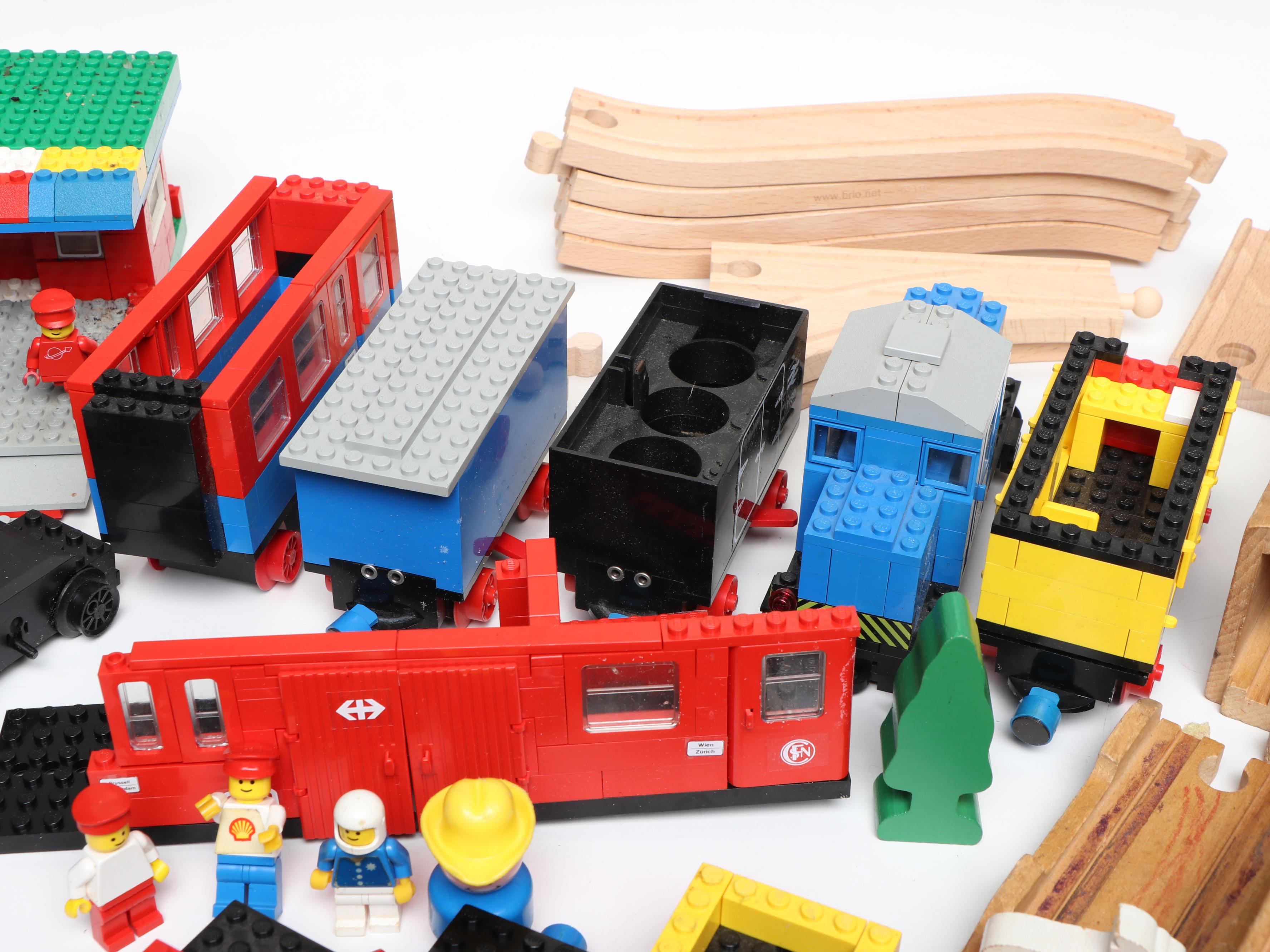 Wood and Plastic Toy Train Sets with National Geographic Our Universe Space Kit