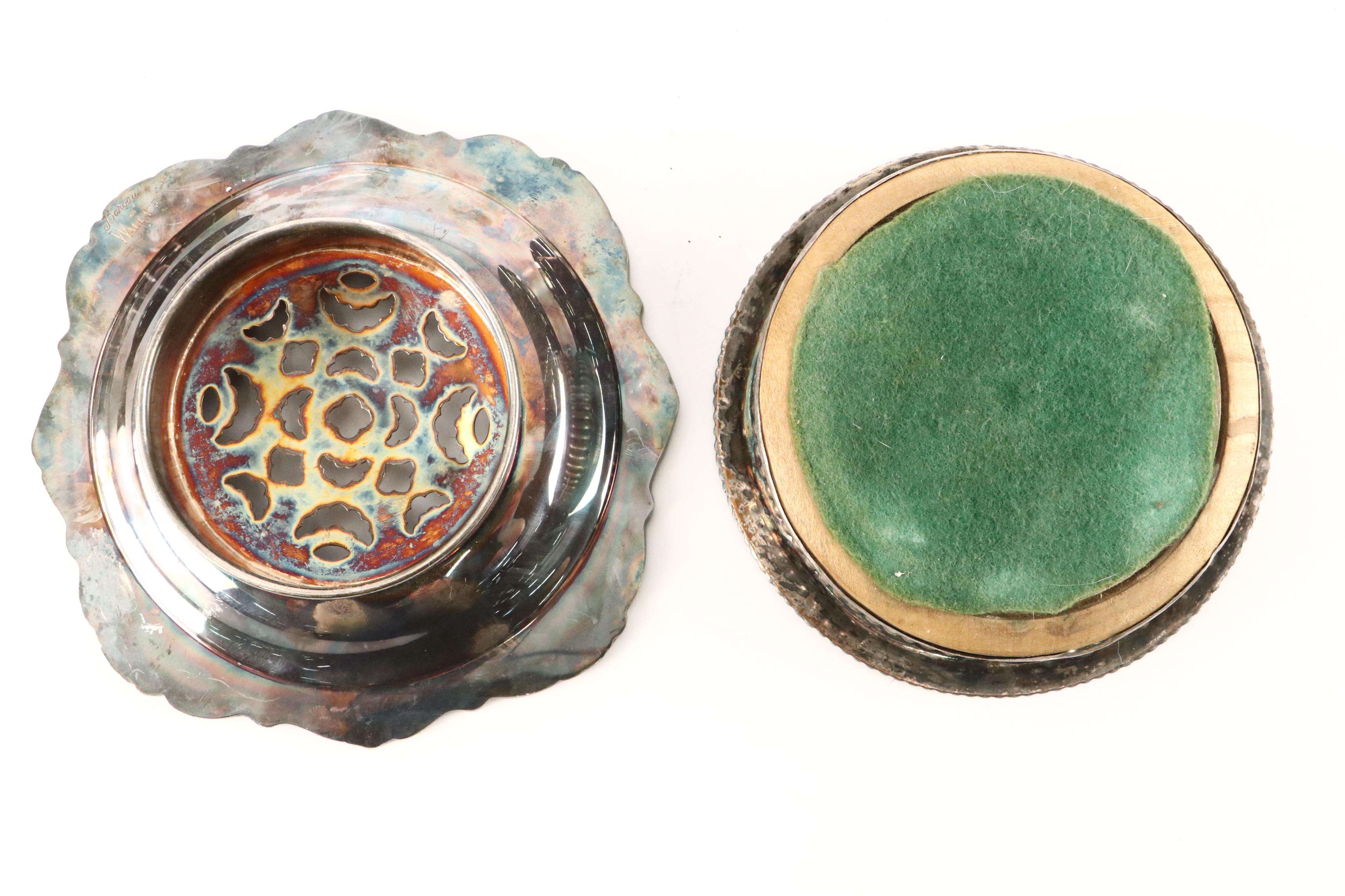 Towle for Jack Daniel's Silver Plate Bottle Holder with Other Serveware