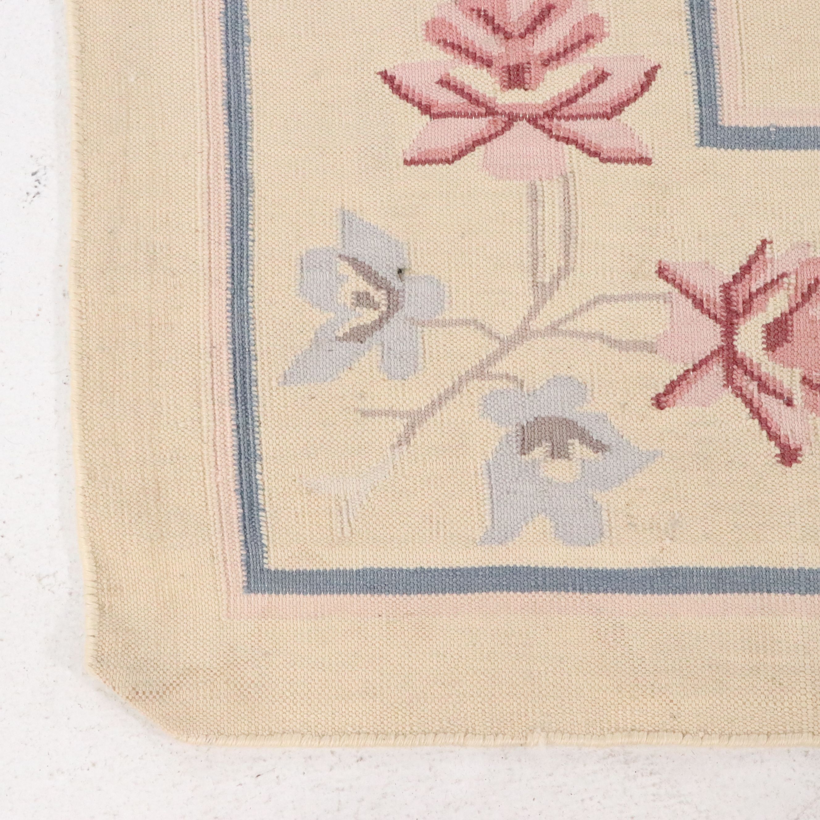 8'3 x 9'7 Handwoven Besarabian Floral Area Rug