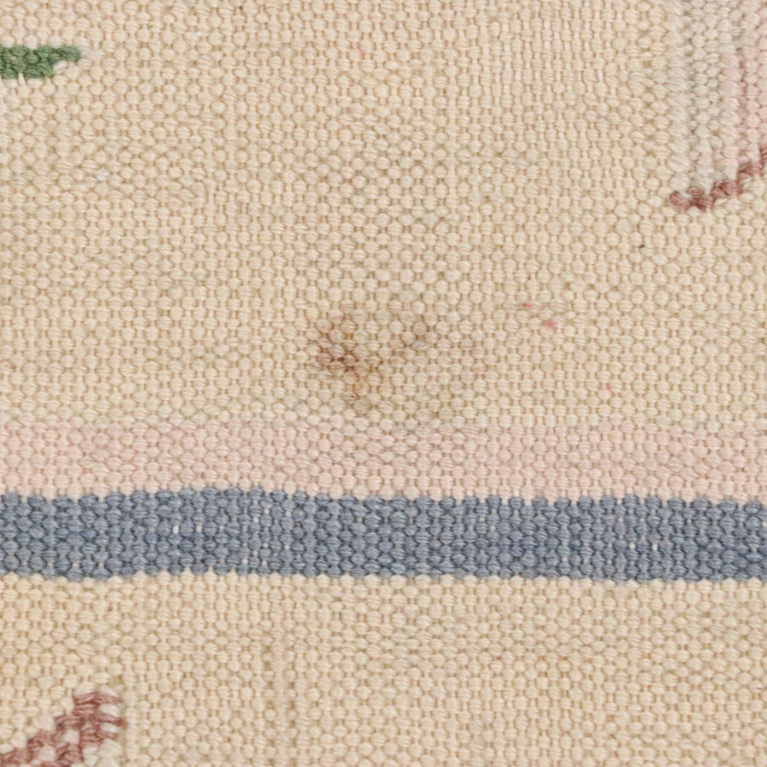 8'3 x 9'7 Handwoven Besarabian Floral Area Rug