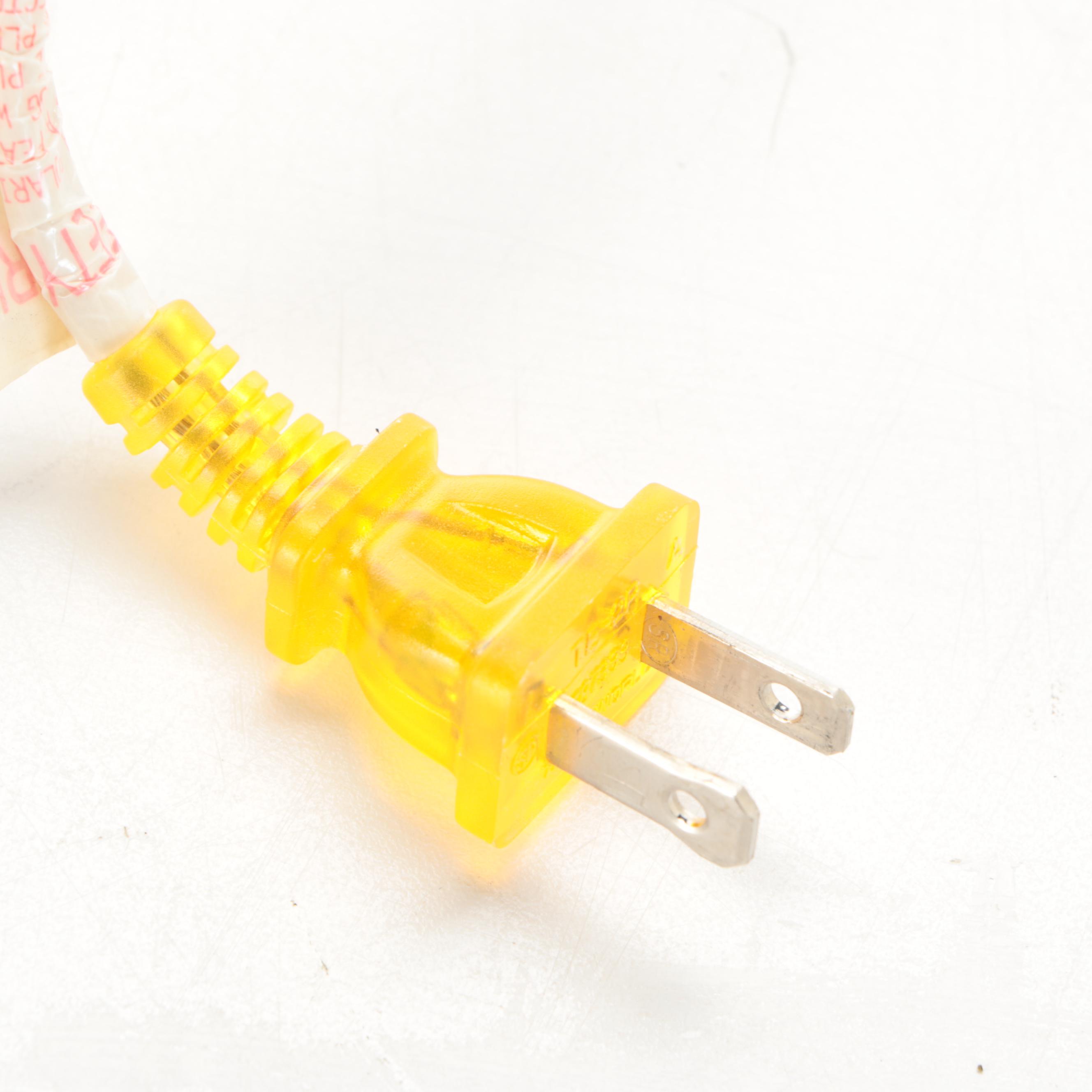 Chinese Flute Playing Frog Figural Table Lamp