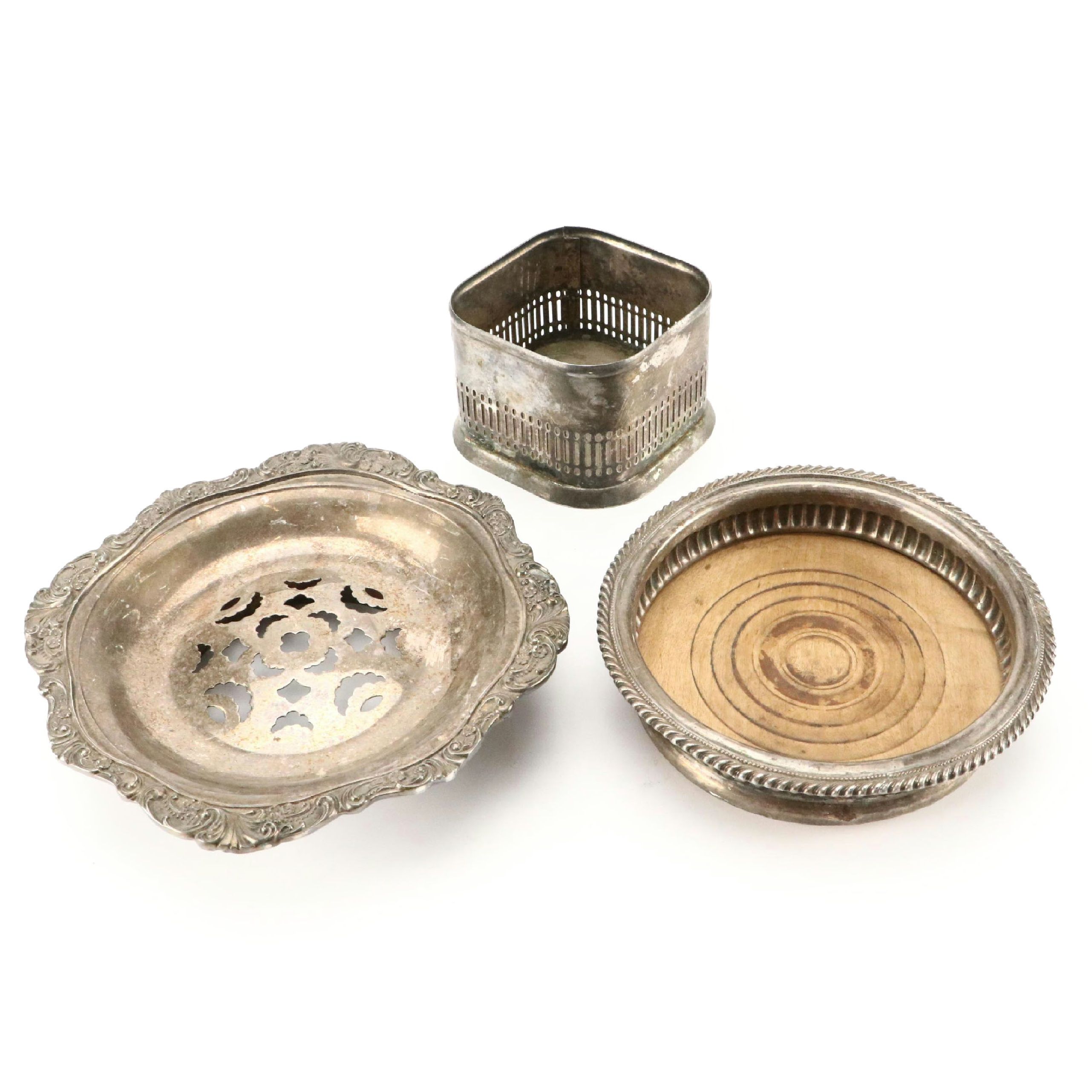 Towle for Jack Daniel's Silver Plate Bottle Holder with Other Serveware