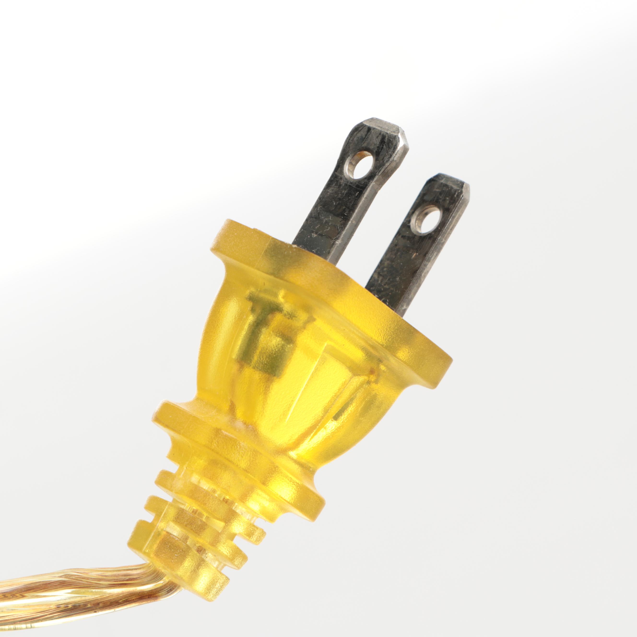 Hand-Painted Chinese Porcelain Hat Stand Table Lamps with Silk Shades