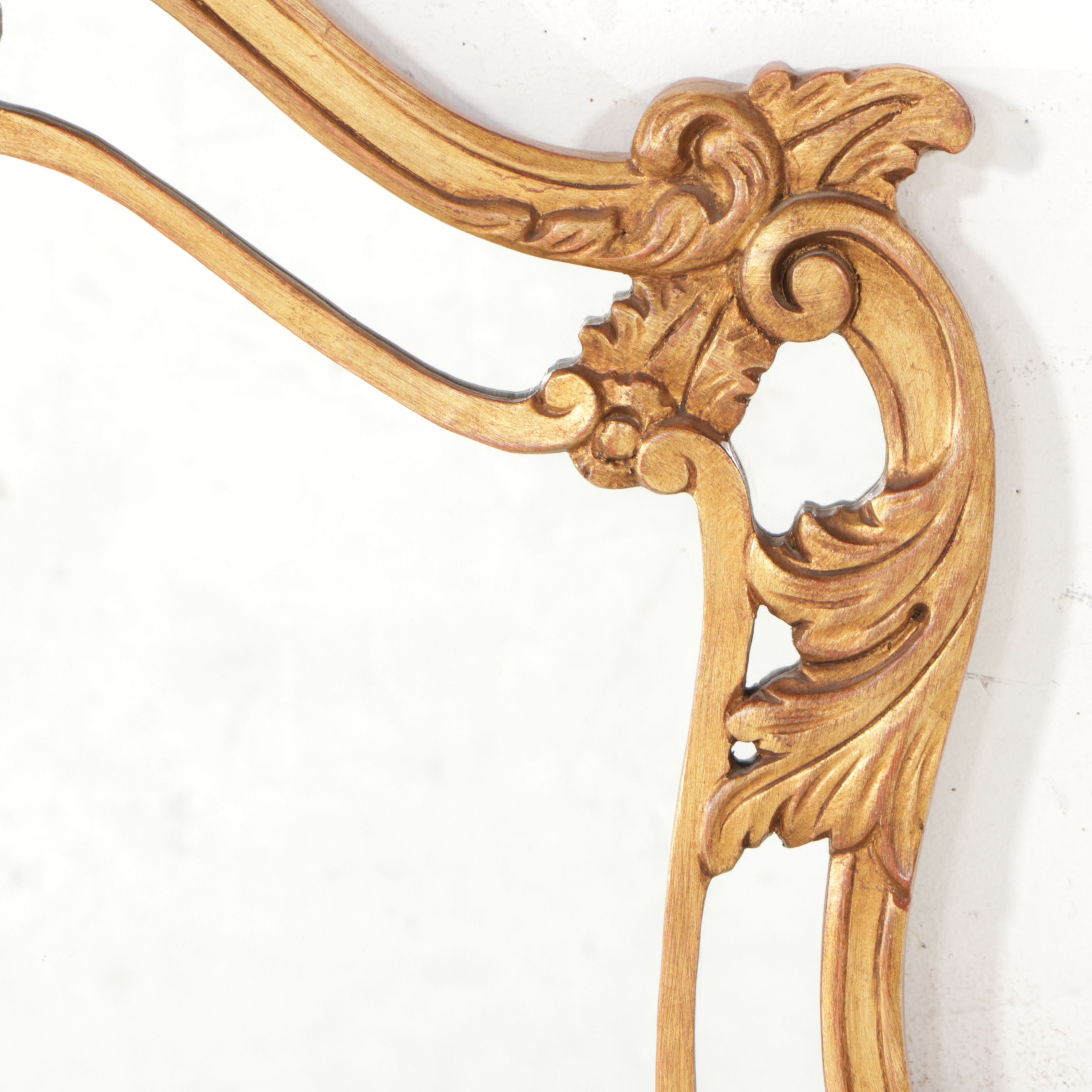 Italian Regency Style Gilt Finished Wall Mirror