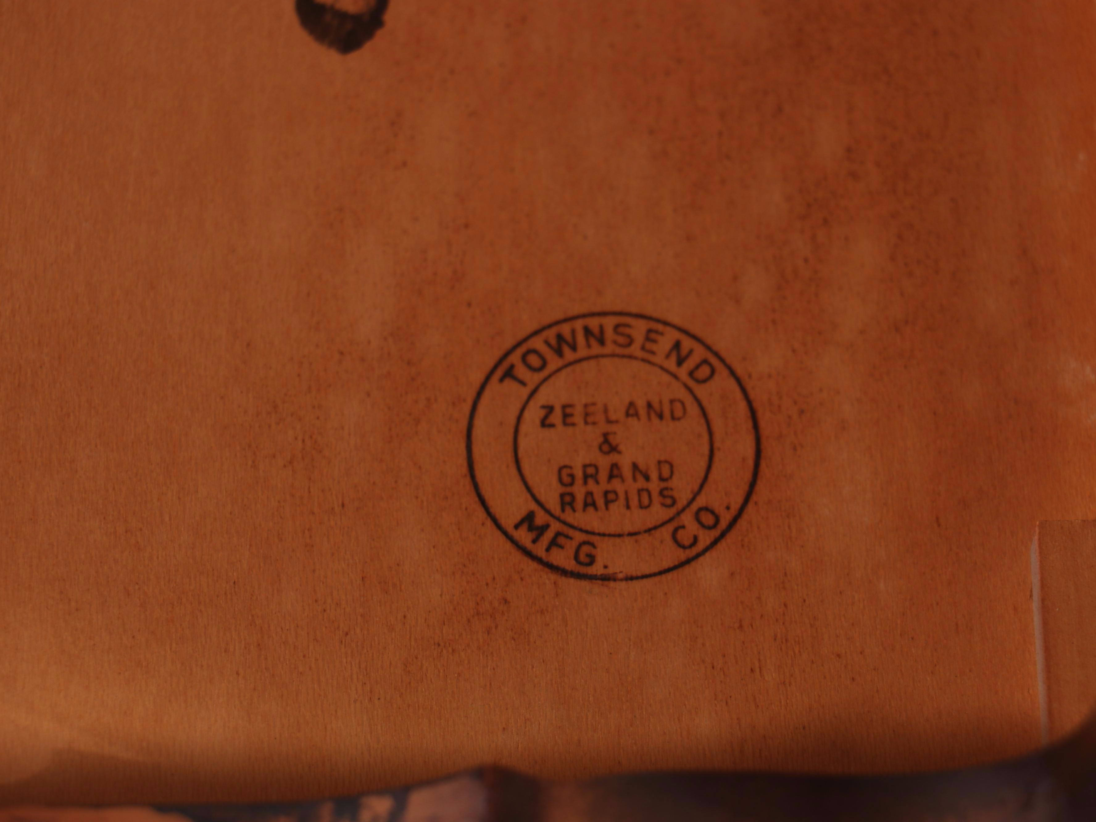 Townsend Mfg Co. French Provincial Leather Top Mahogany Desk