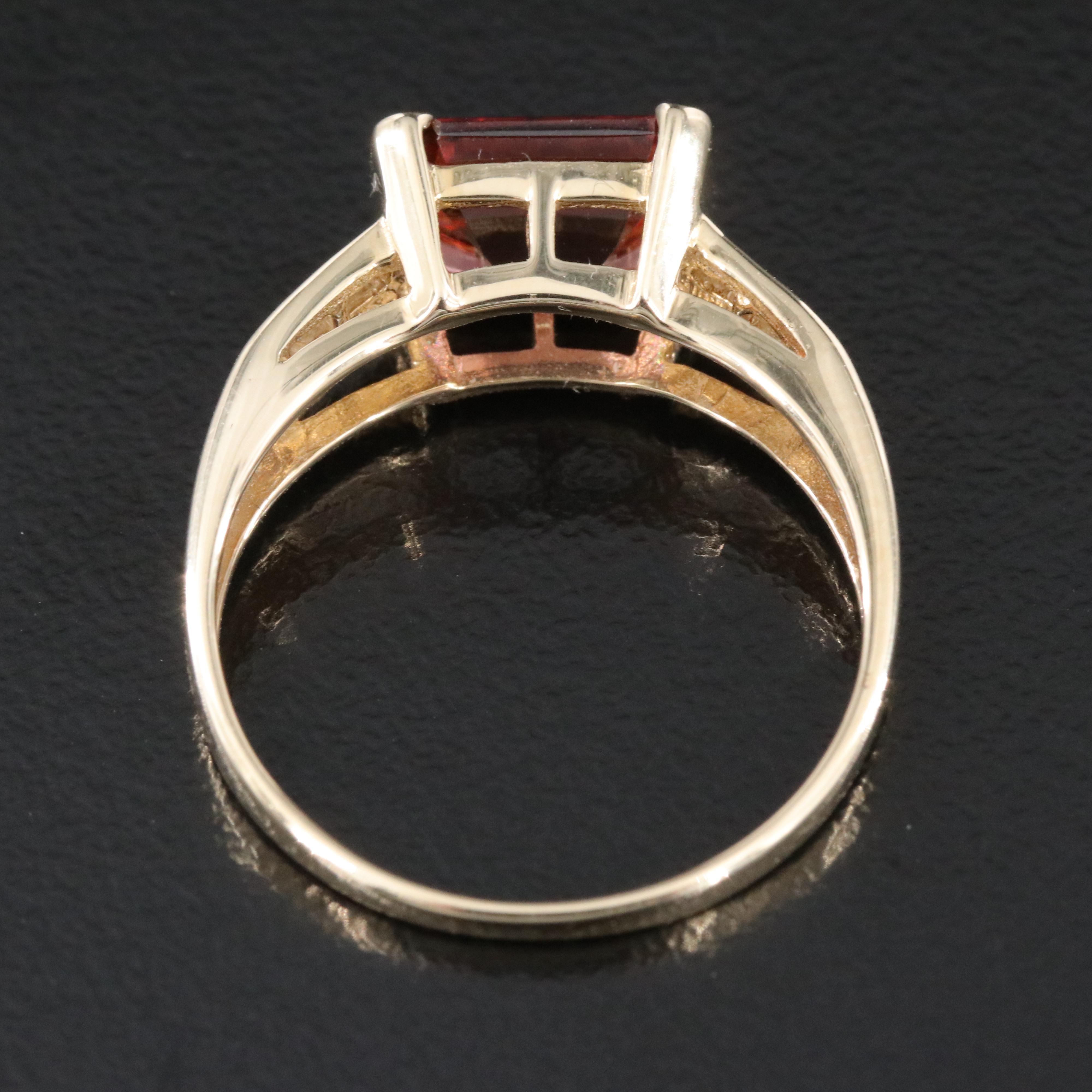 10K Zircon and Diamond Ring