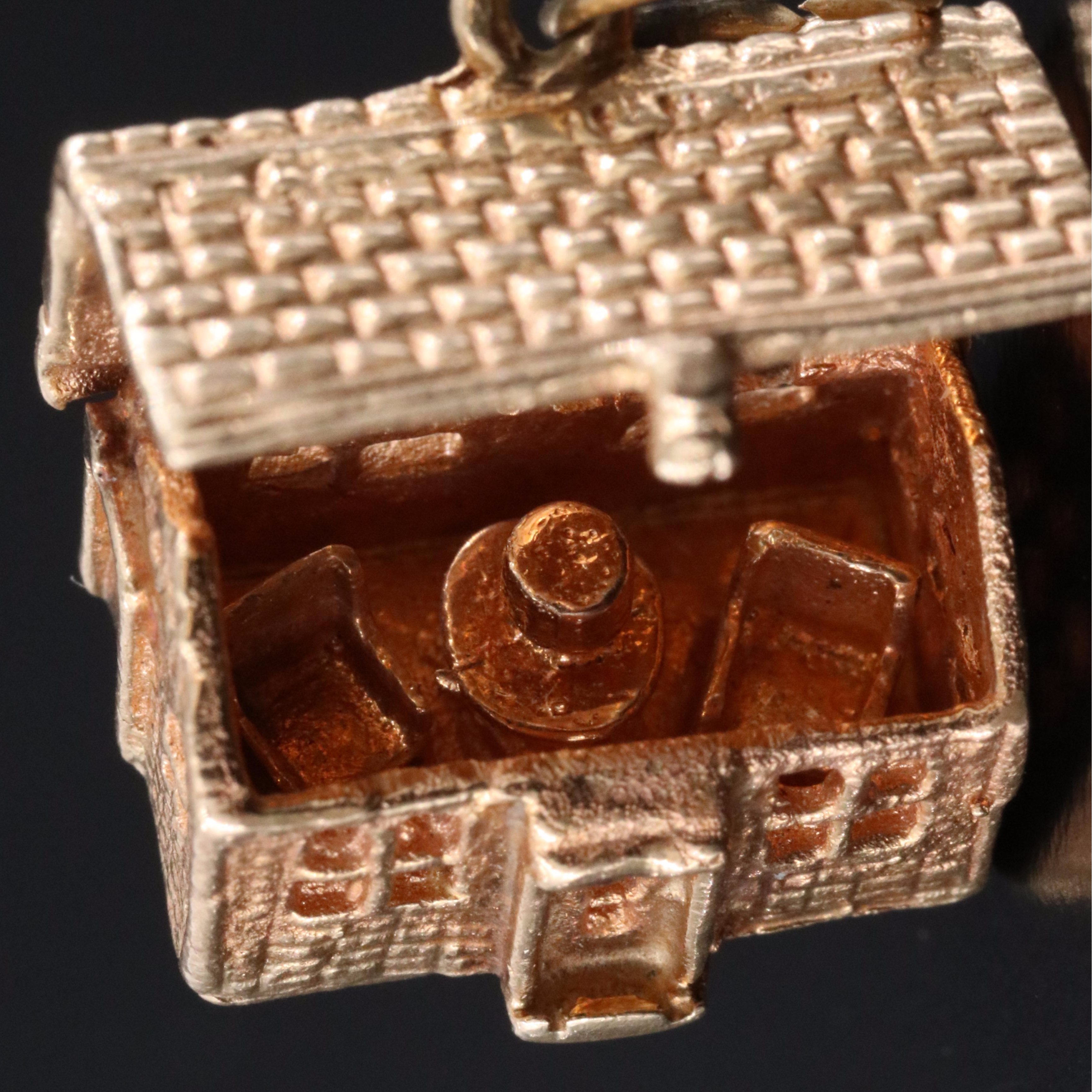 14K Articulated House Charm Pendant