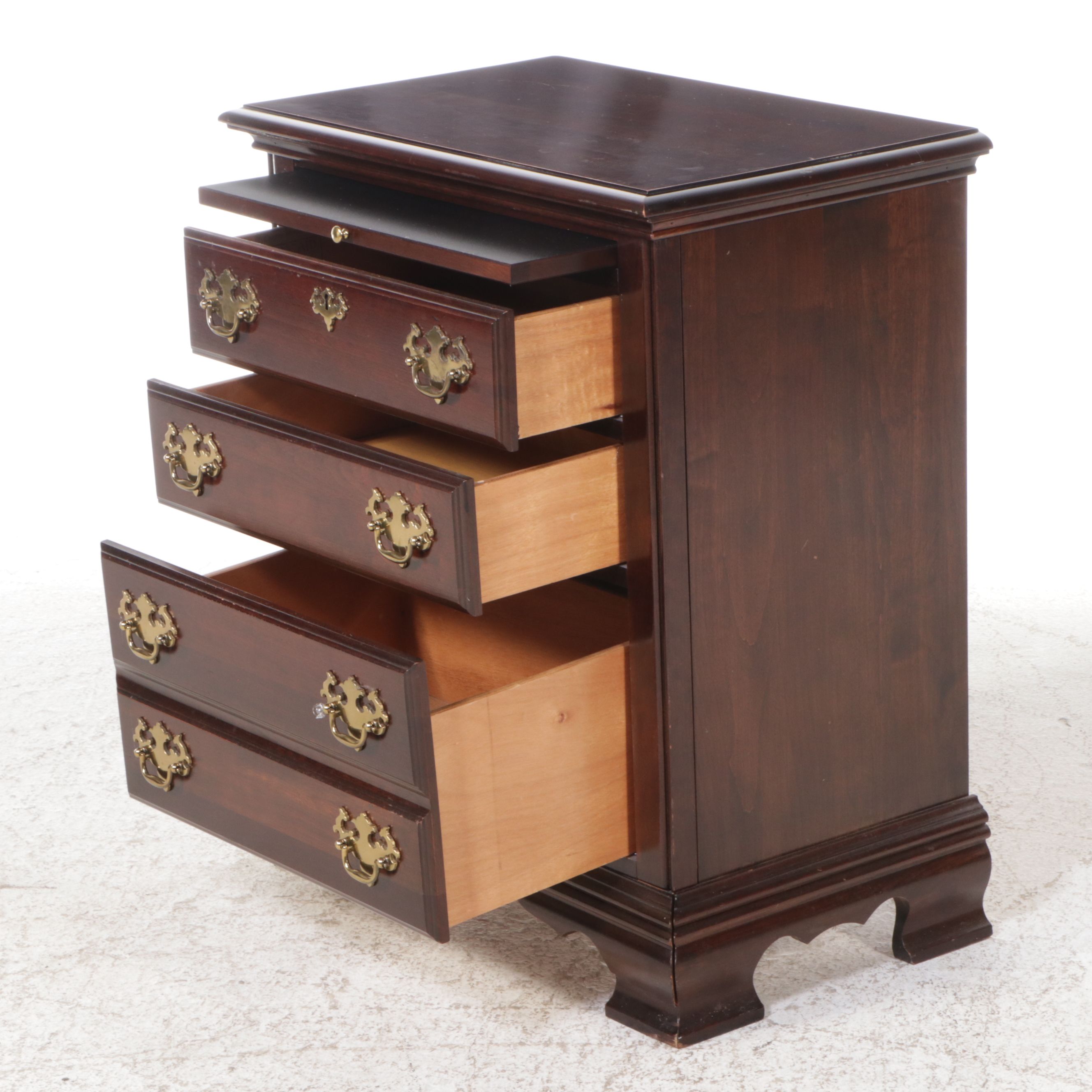 Kincaid Cherry Mountain III Federal Style Four-Poster Bed and Nightstand