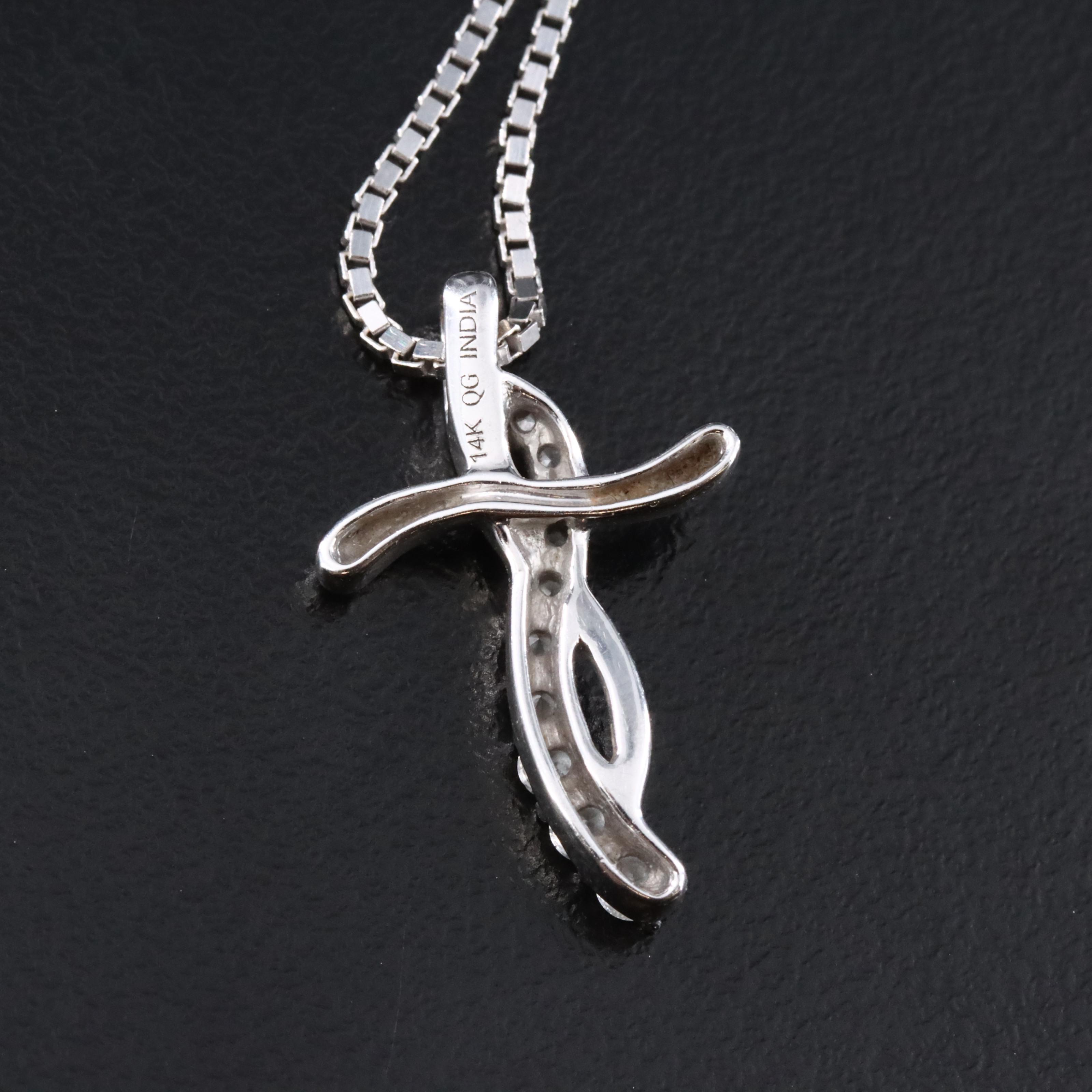 14K 0.16 CTW Diamond Cross Pendant Necklace