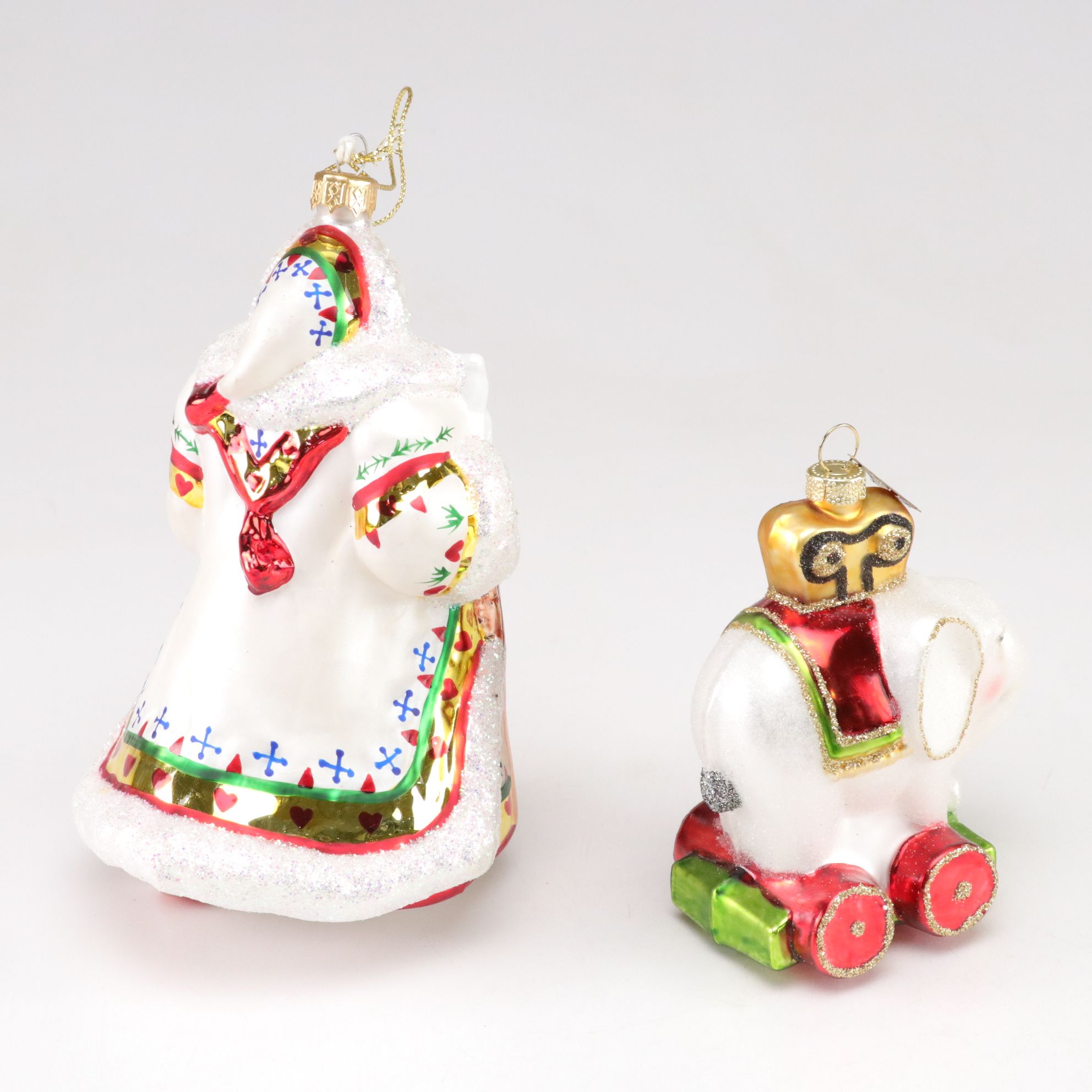 Frosty the Snowman, Santa & Other Classic Christmas Tree Ornaments