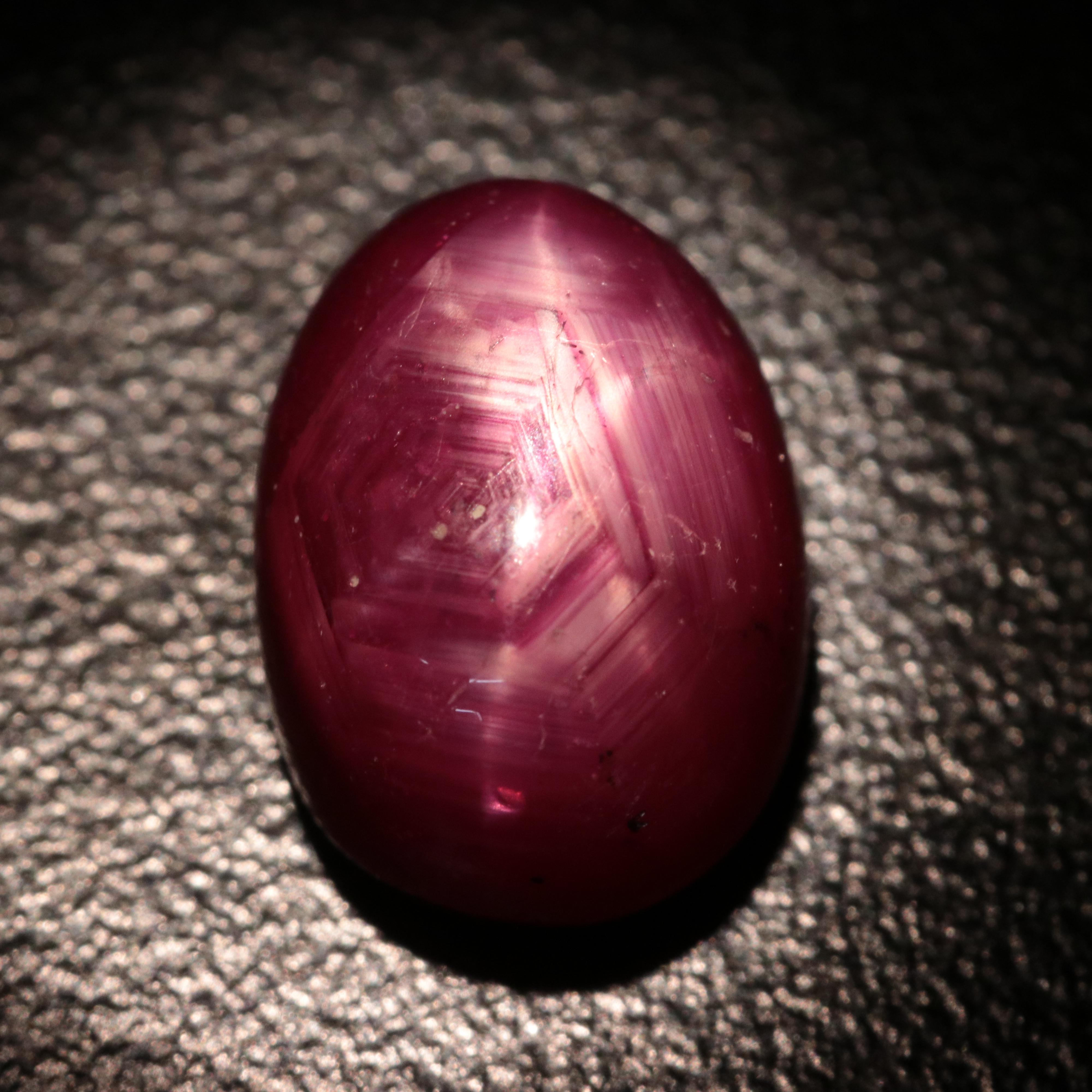Loose Filled Star Corundum