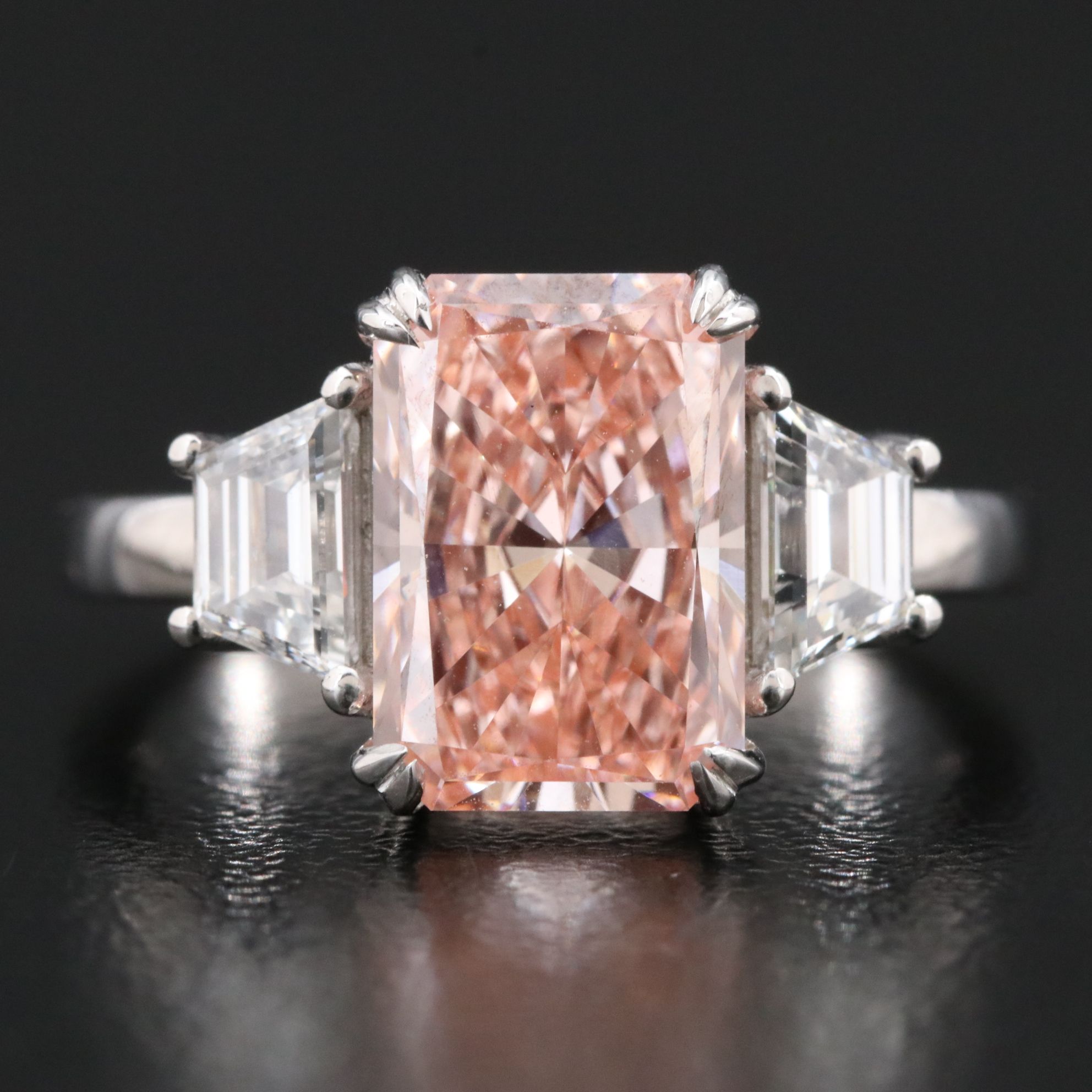 14K 3.85 CTW Fancy Vivid Pink Lab Grown Diamond Ring with IGI Report