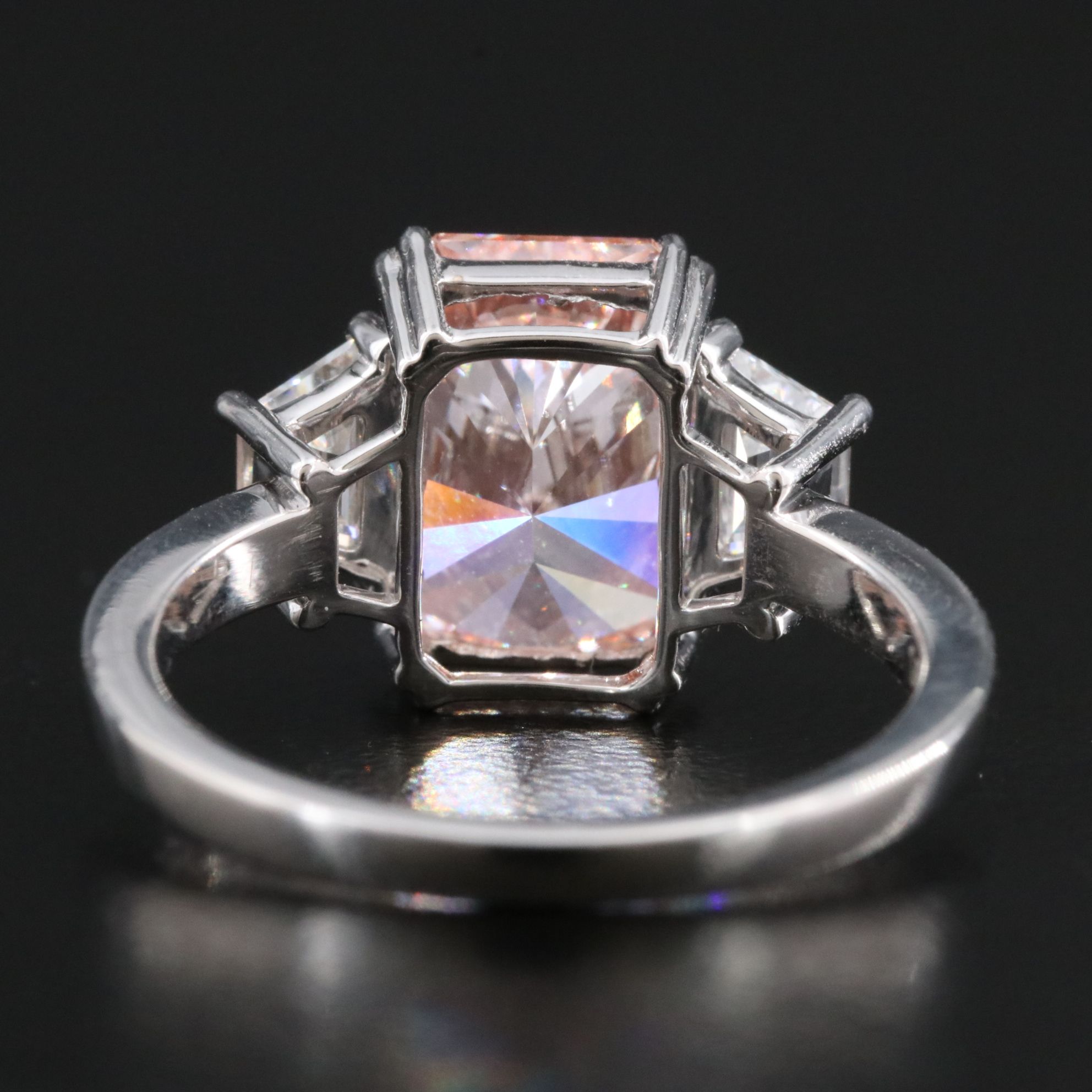 14K 3.85 CTW Fancy Vivid Pink Lab Grown Diamond Ring with IGI Report