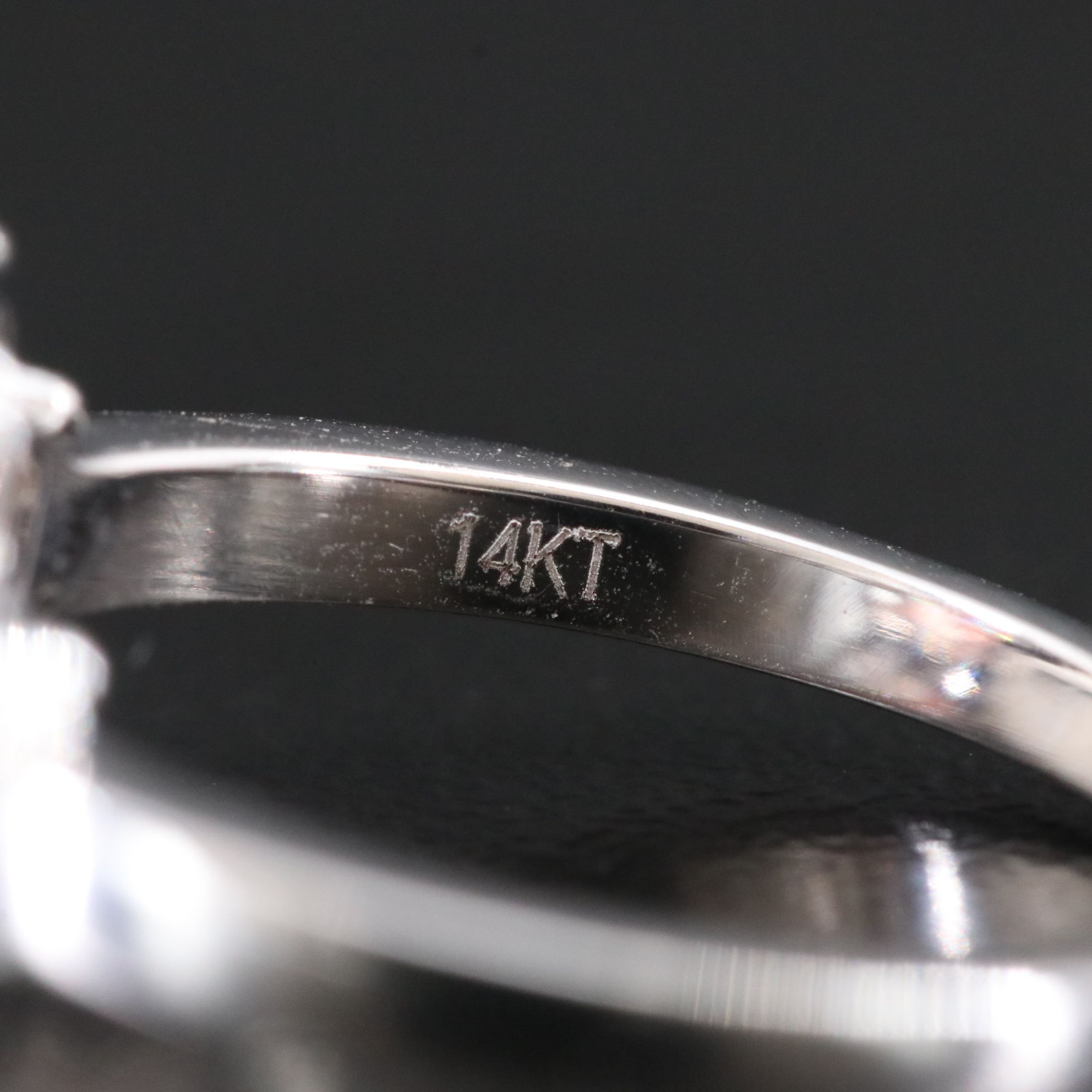 14K 3.85 CTW Fancy Vivid Pink Lab Grown Diamond Ring with IGI Report