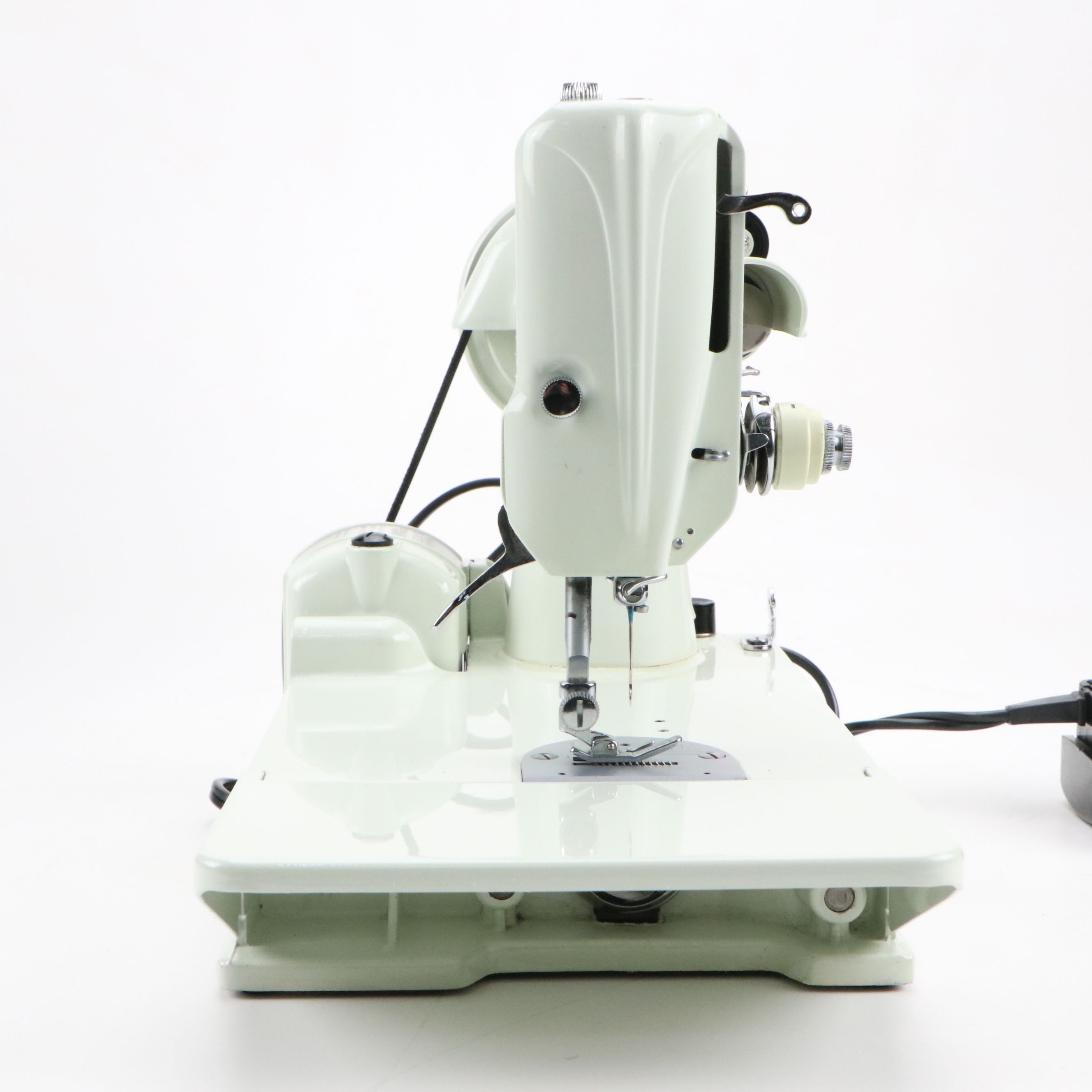 Singer "Featherweight" Model 221 Portable Sewing Machine, 1964