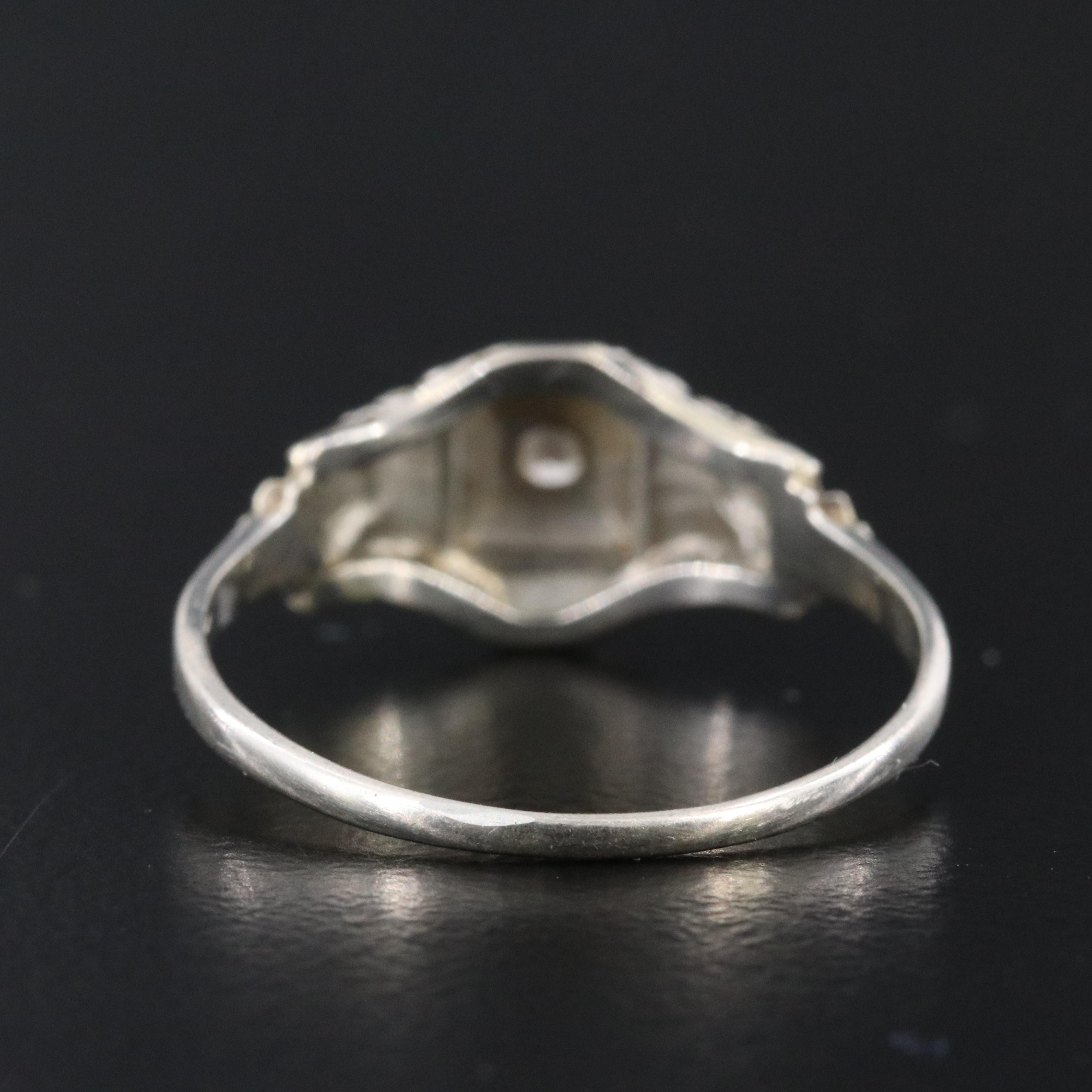 Vintage 14K 0.03 CT Diamond Ring