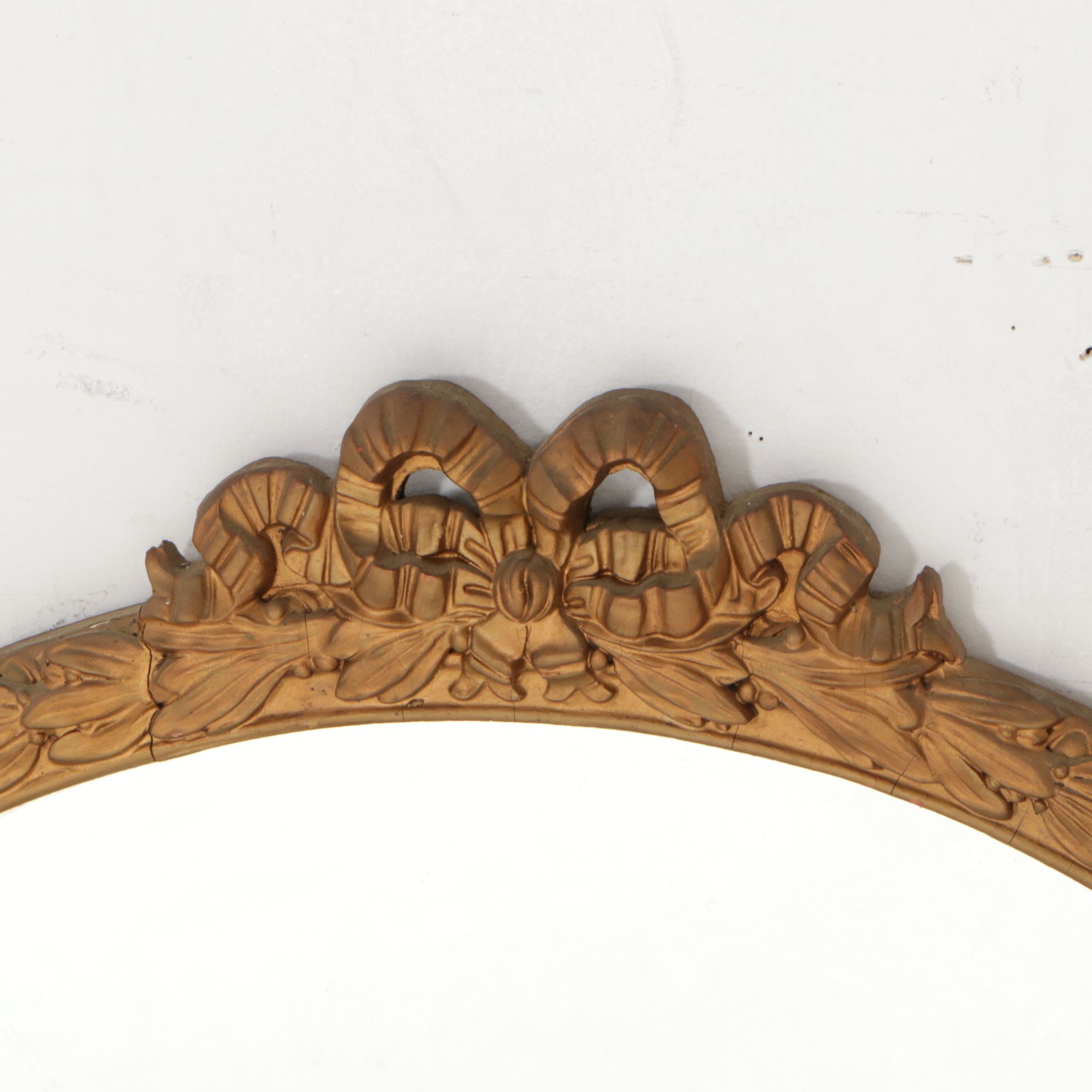 Louis XV Style Round Wall Mirror, Mid to Late 20th Century