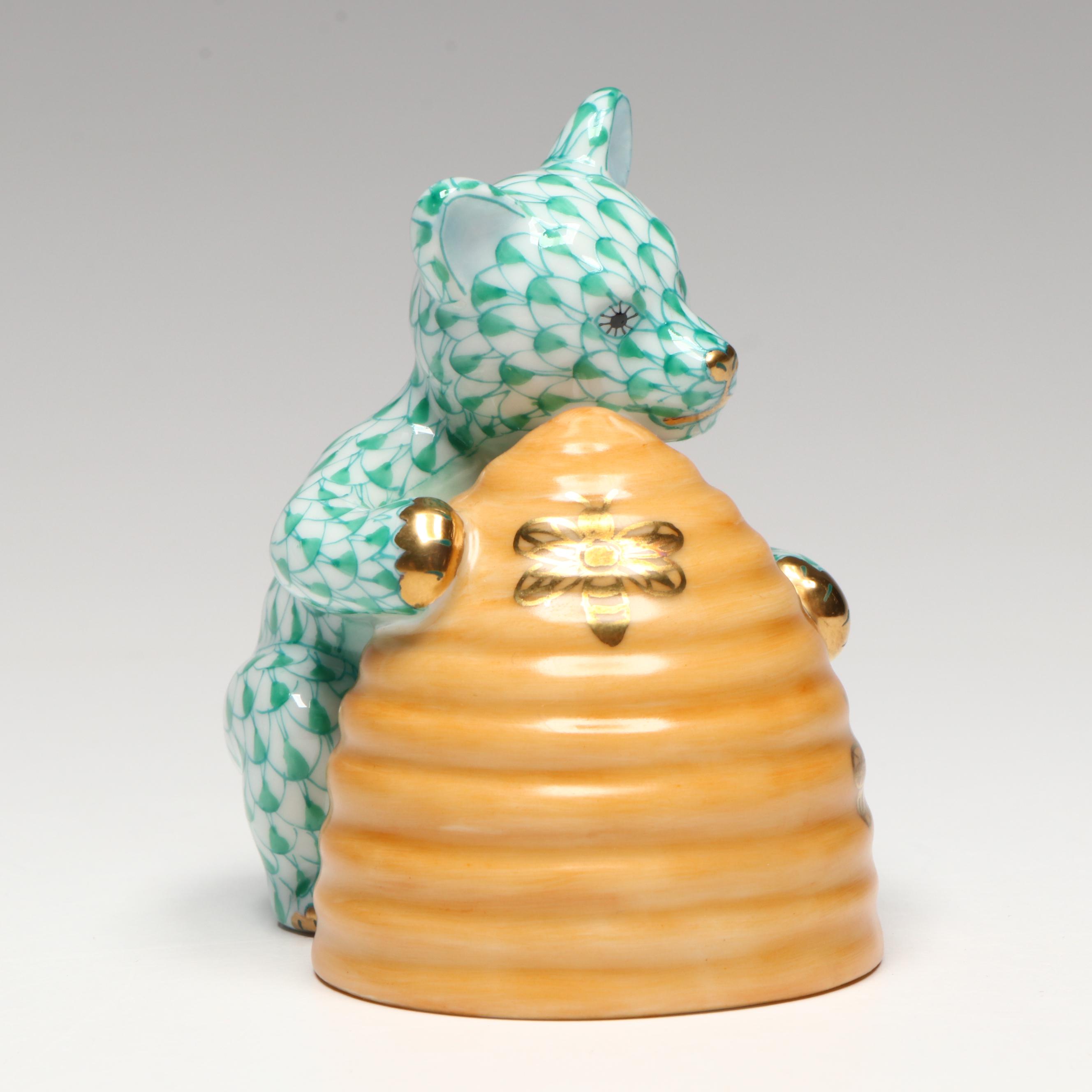 Herend Green Fishnet with Gold "Honey Bear" Porcelain Figurine