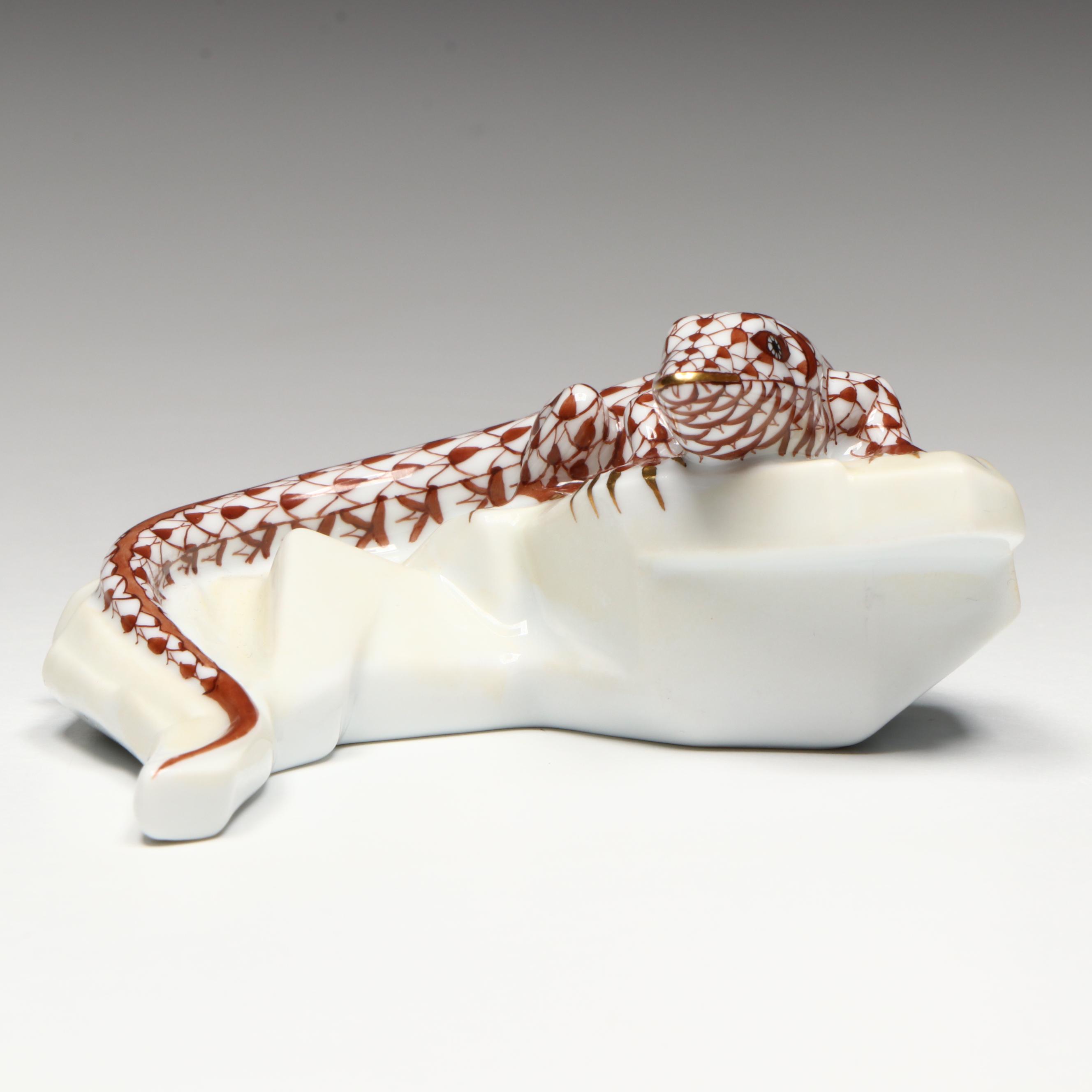 Herend Chocolate Fishnet with Gold "Lizard" Porcelain Figurine