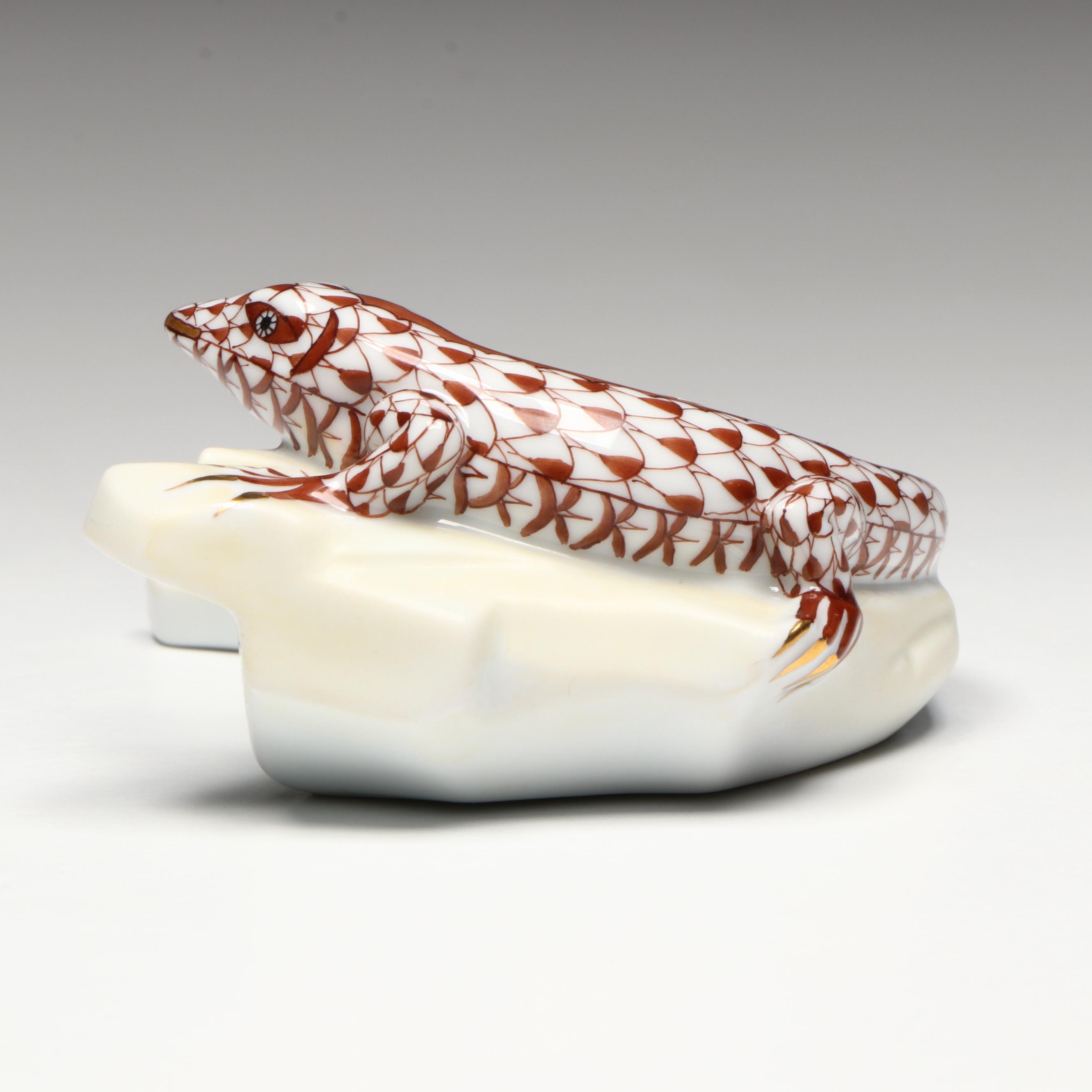 Herend Chocolate Fishnet with Gold "Lizard" Porcelain Figurine