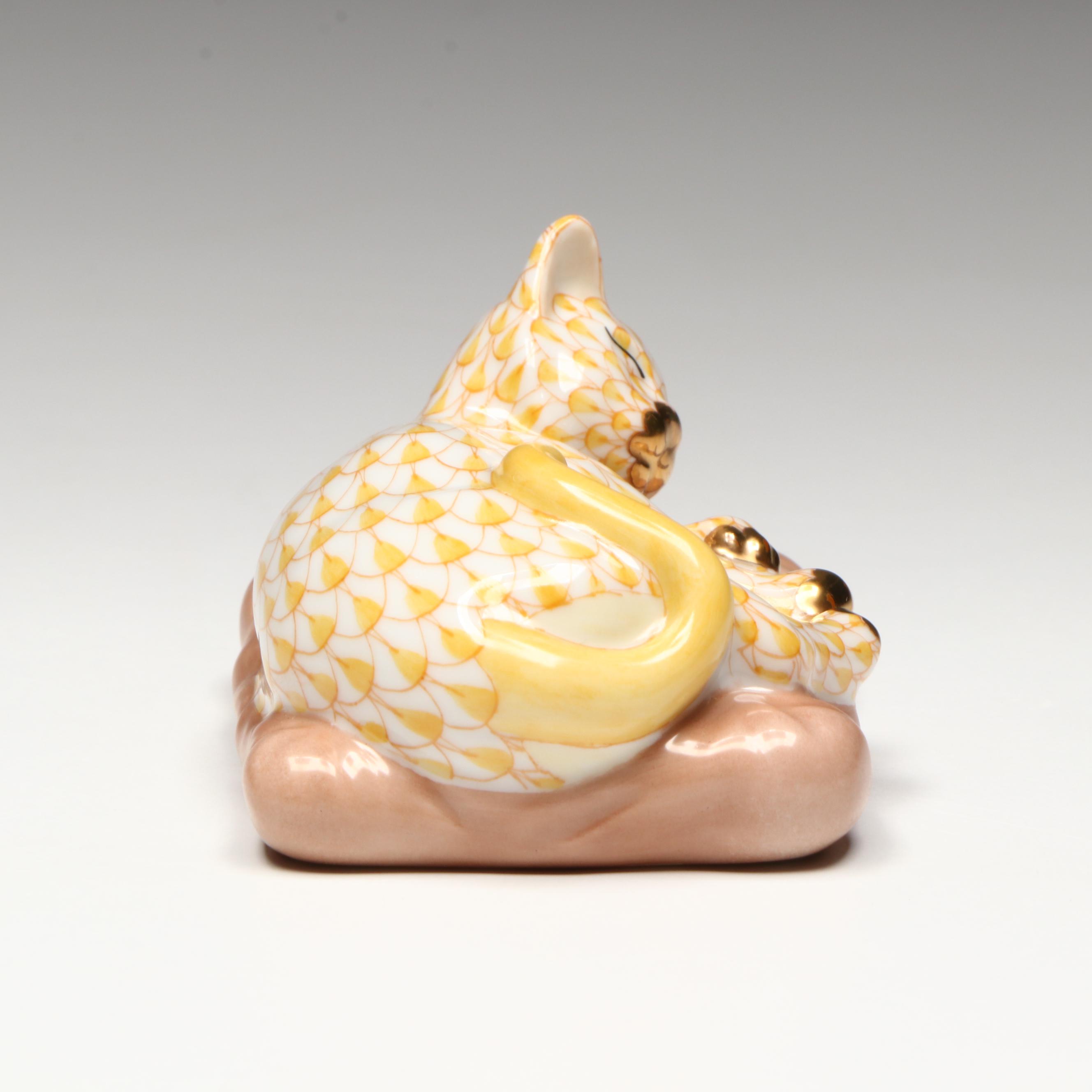 Herend Butterscotch Fishnet with Gold "Sweet Dreams" Porcelain Cat Figurine