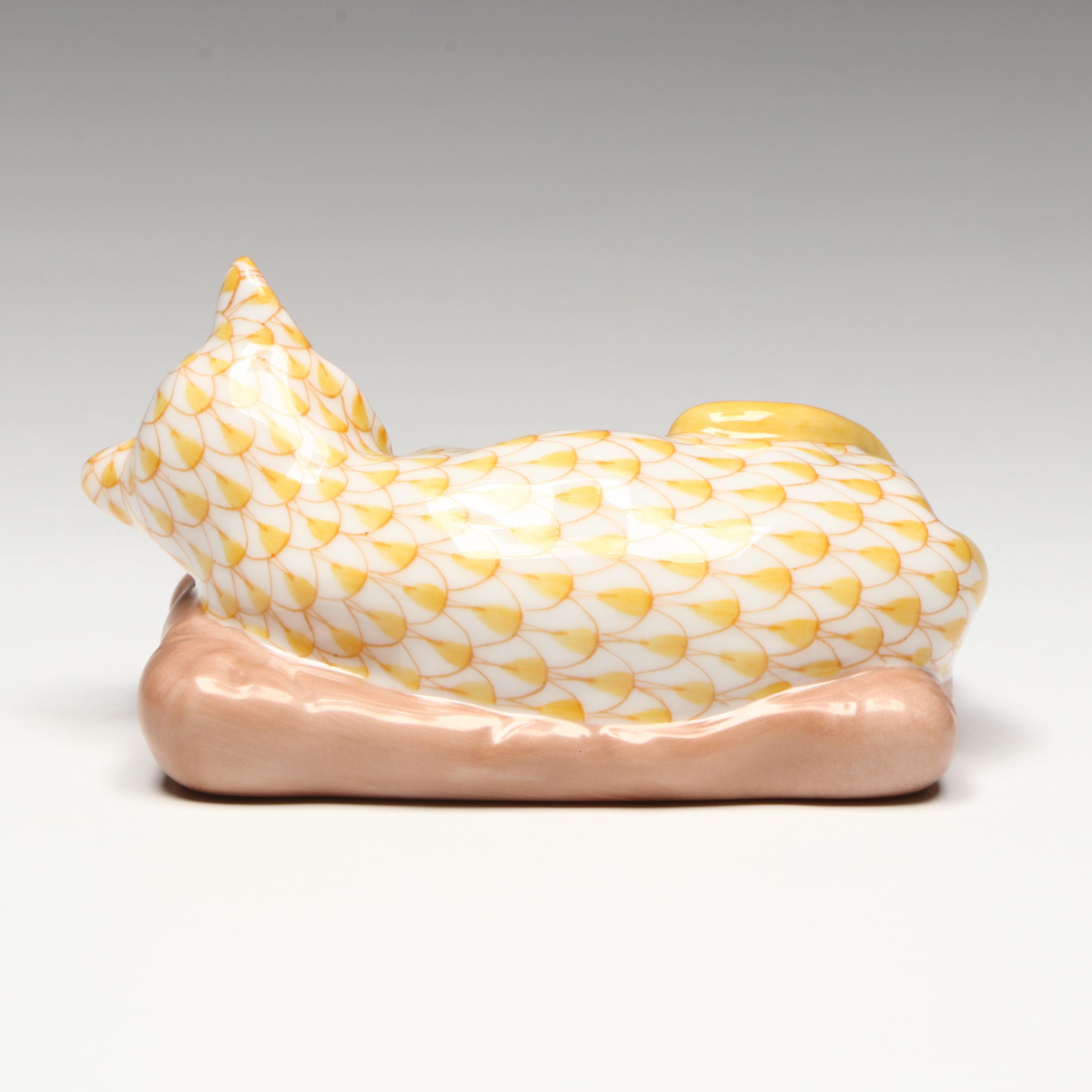 Herend Butterscotch Fishnet with Gold "Sweet Dreams" Porcelain Cat Figurine