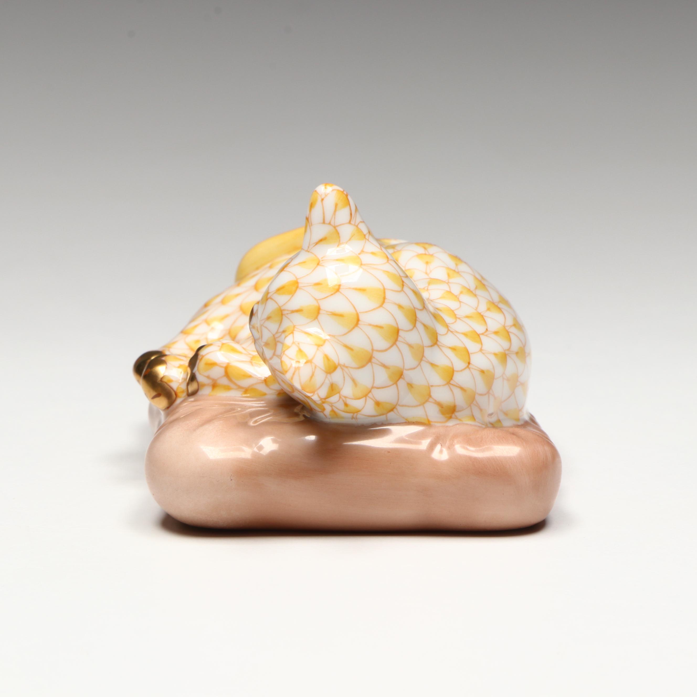 Herend Butterscotch Fishnet with Gold "Sweet Dreams" Porcelain Cat Figurine