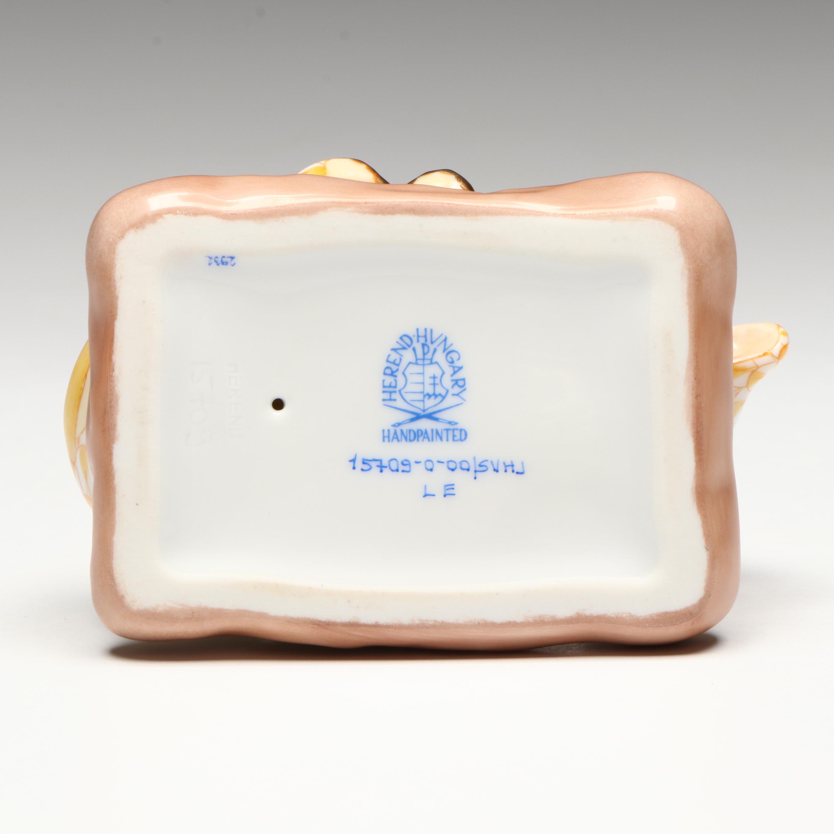 Herend Butterscotch Fishnet with Gold "Sweet Dreams" Porcelain Cat Figurine