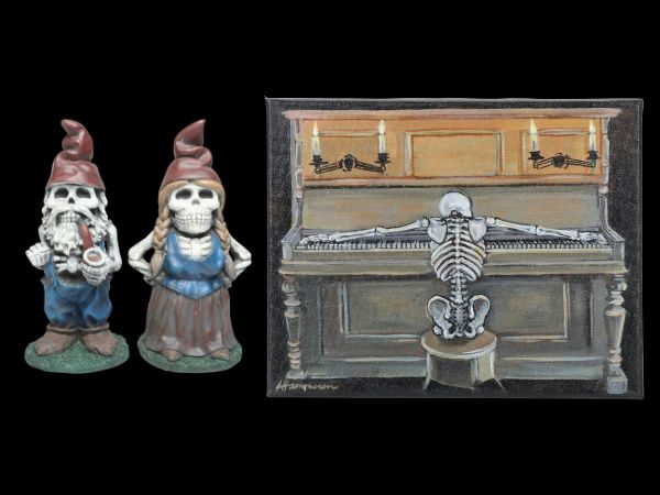 Oddities, Curiosities & Halloween Décor