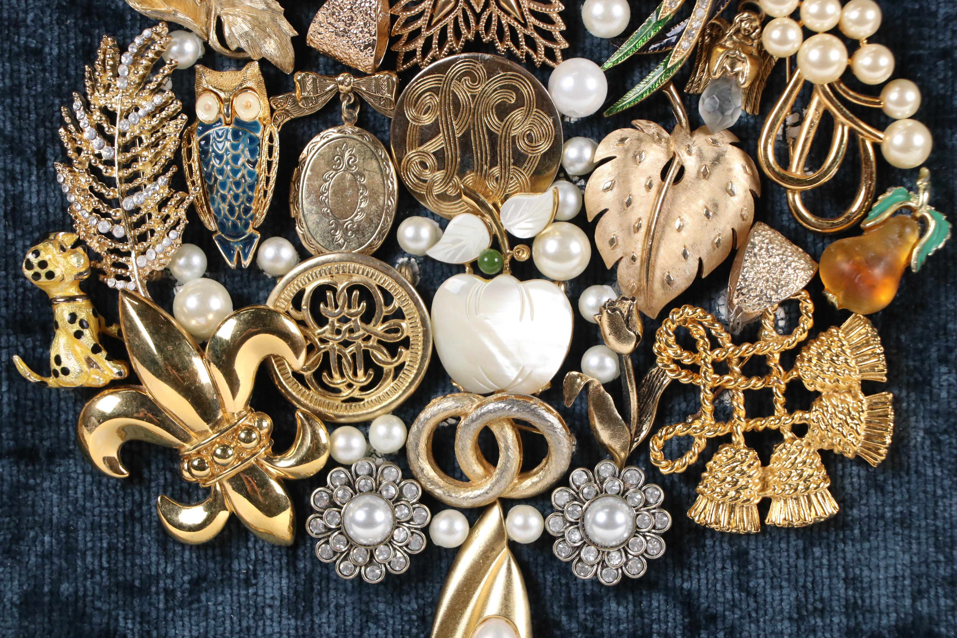 Karen Pagán Jewelry Art Collage of Tree, 2024