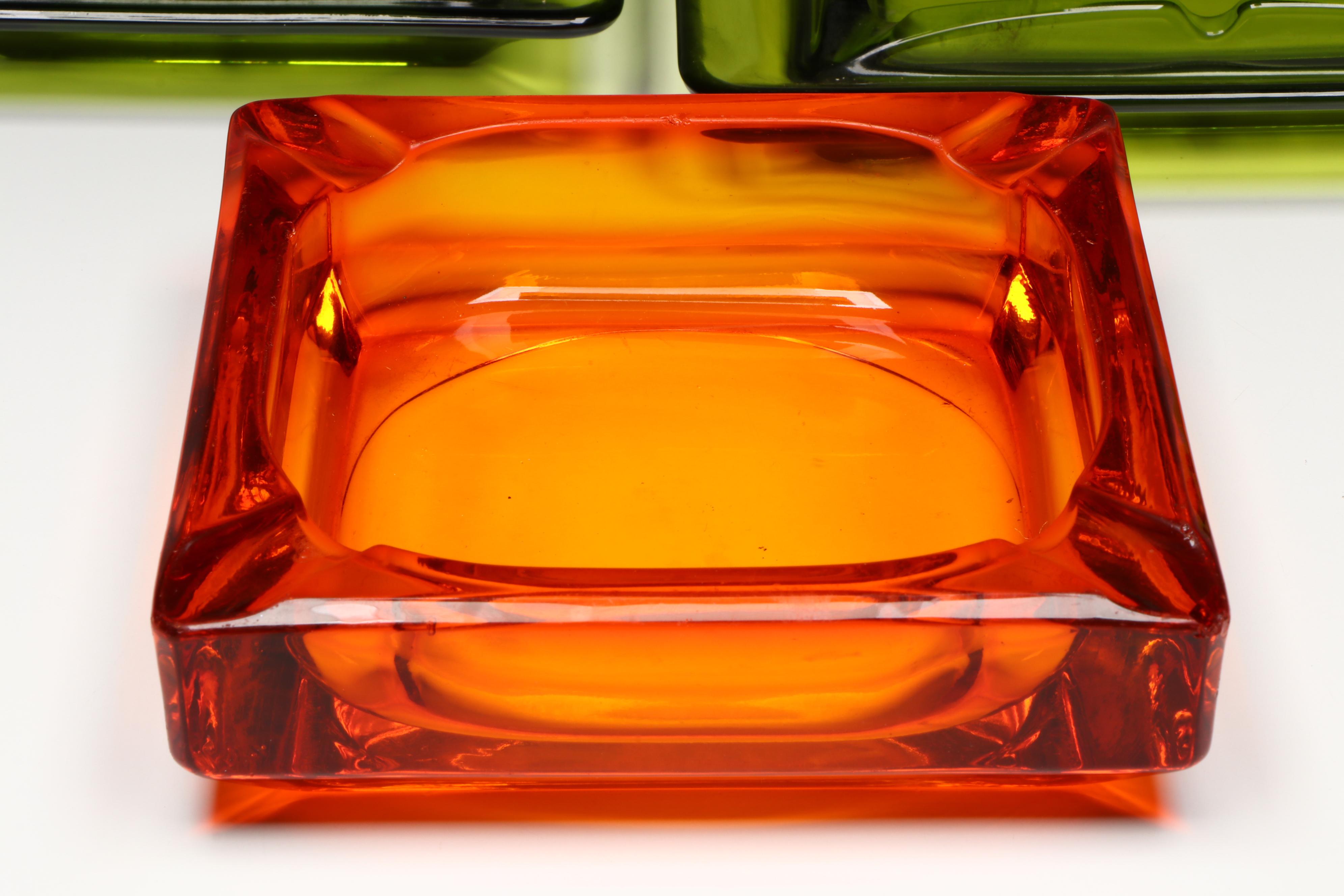 Viking Glass Persimmon and Avocado Green Square Ashtrays, Mid-20th Century