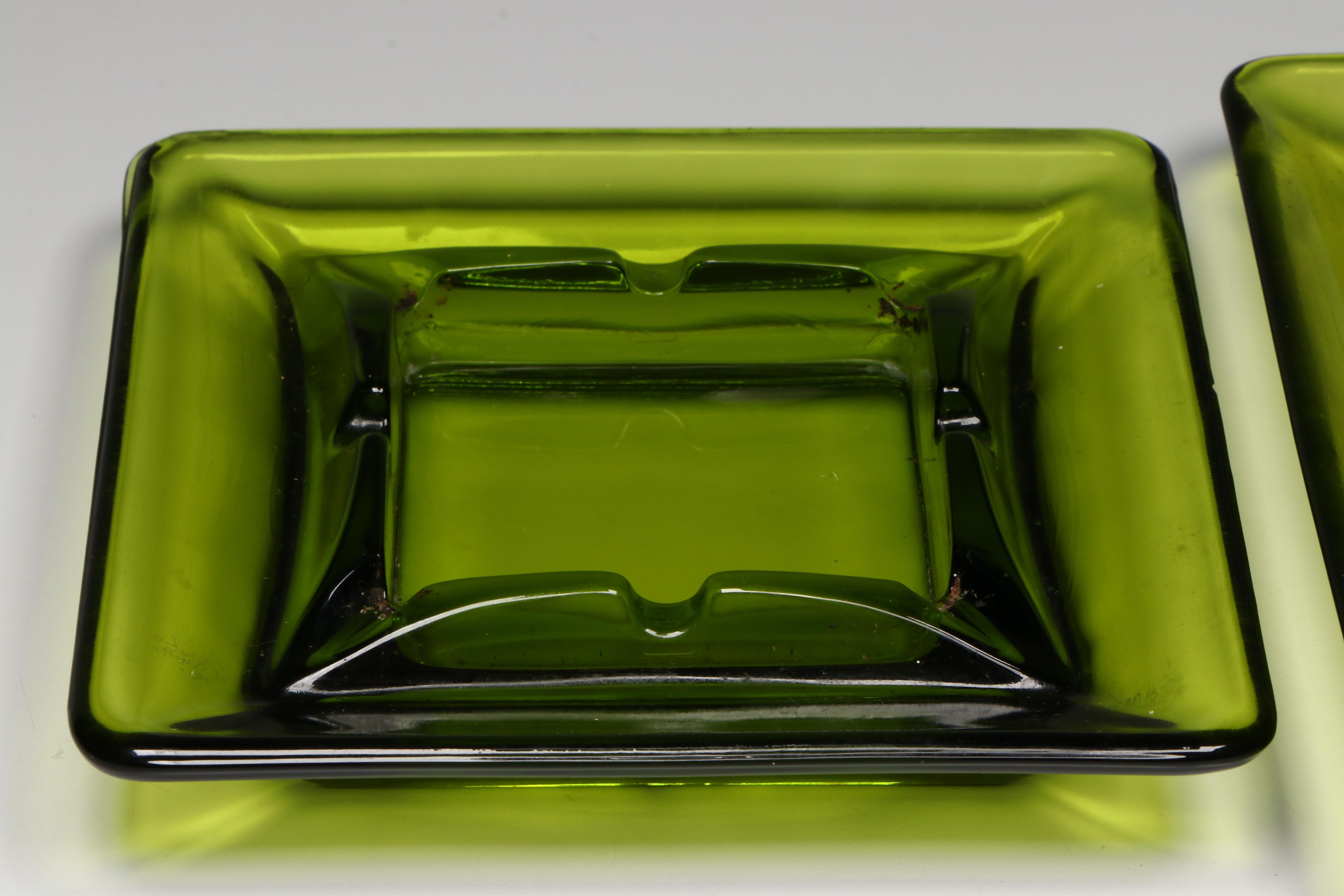 Viking Glass Persimmon and Avocado Green Square Ashtrays, Mid-20th Century