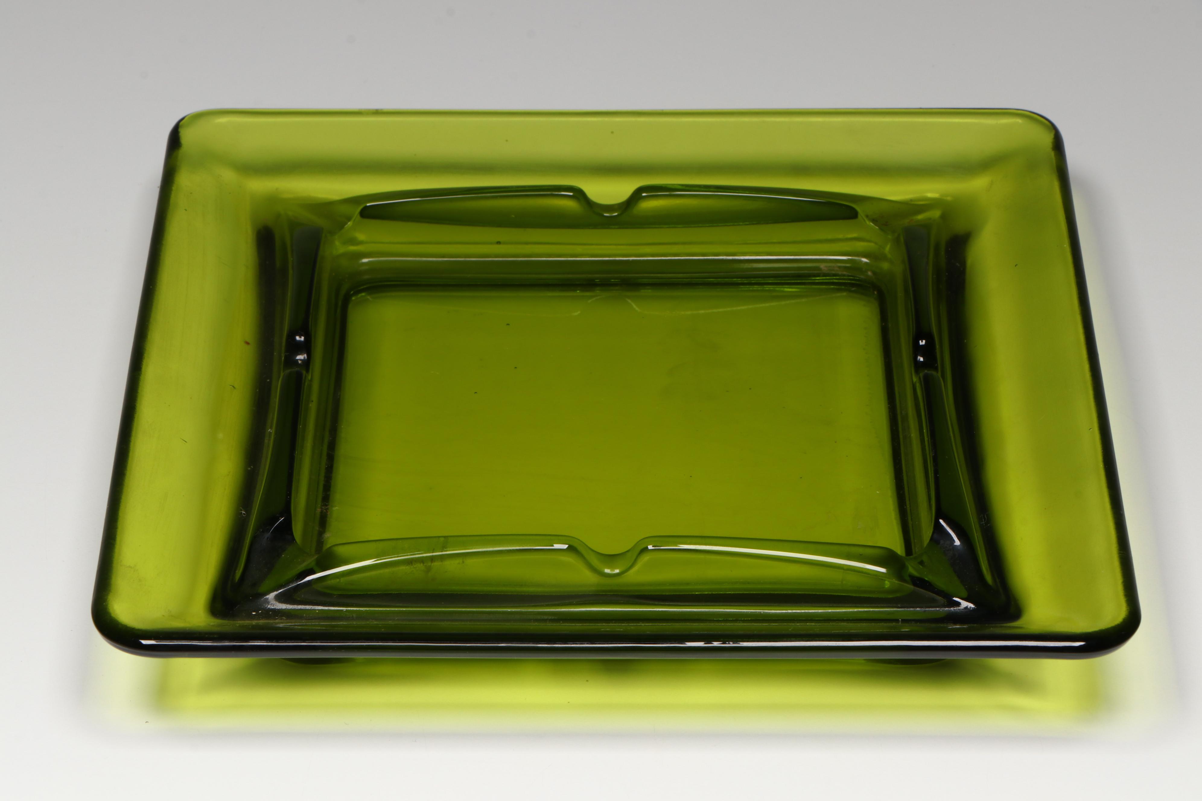 Viking Glass Persimmon and Avocado Green Square Ashtrays, Mid-20th Century