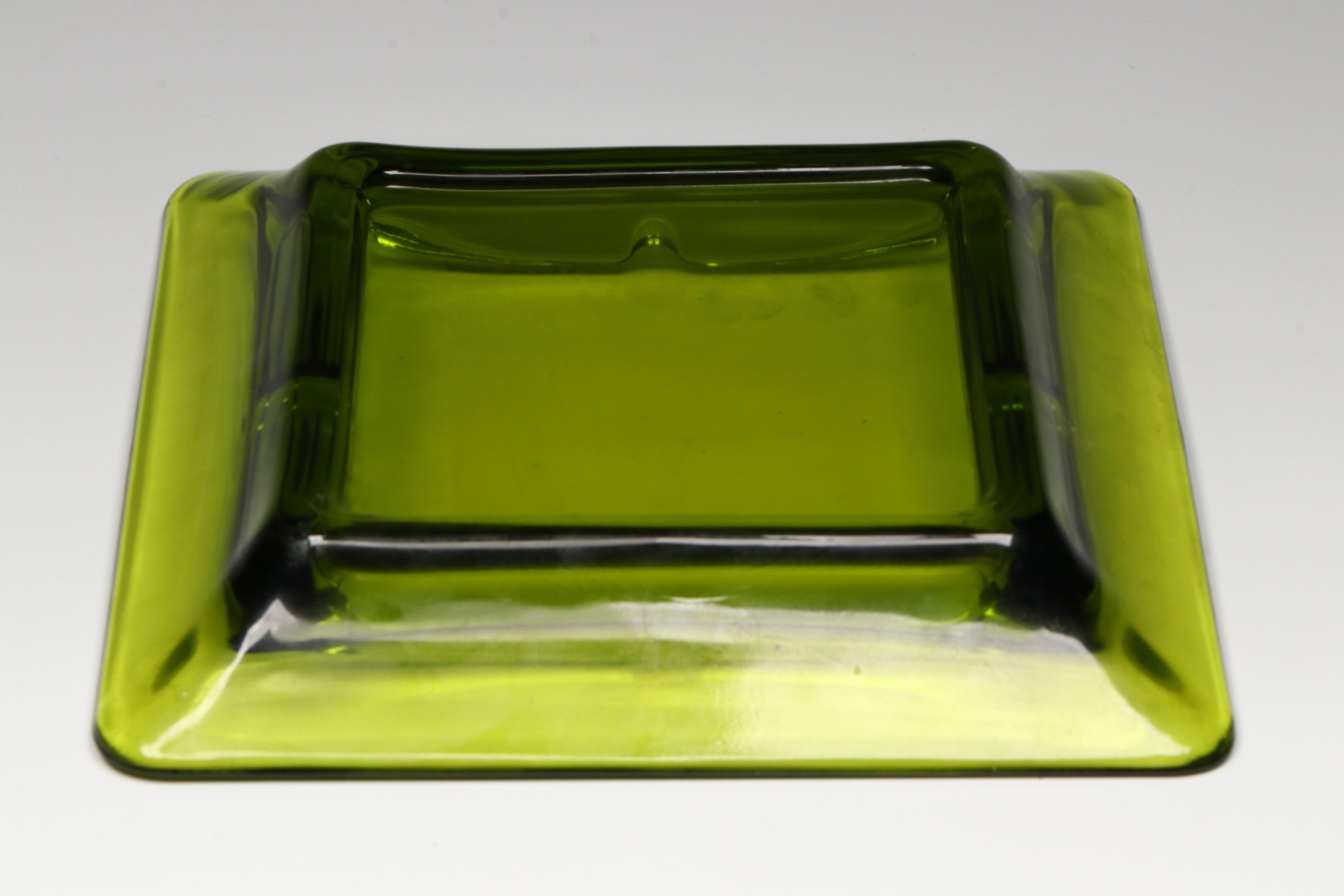 Viking Glass Persimmon and Avocado Green Square Ashtrays, Mid-20th Century