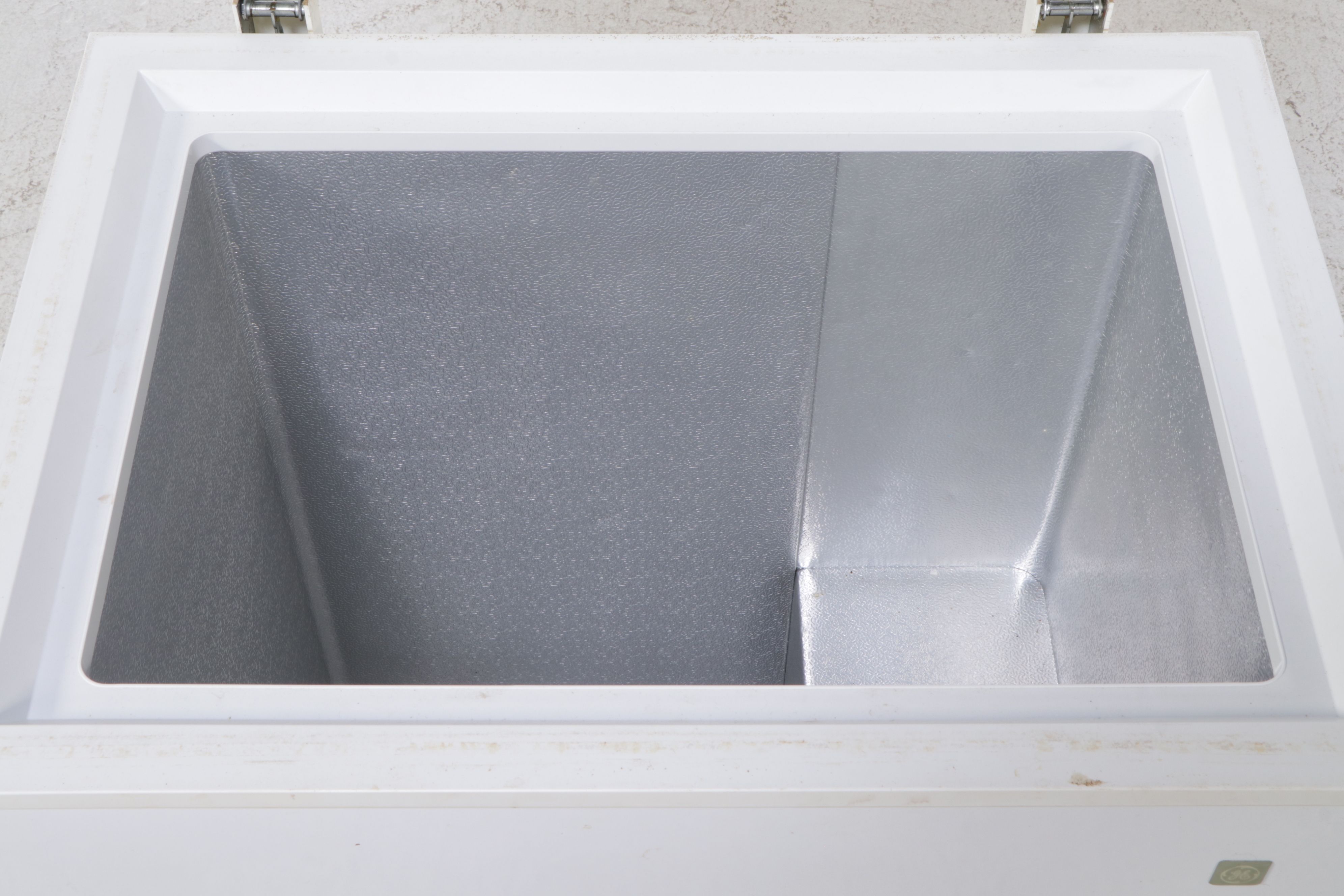 GE 5.0 Cu. Ft. White Chest Freezer