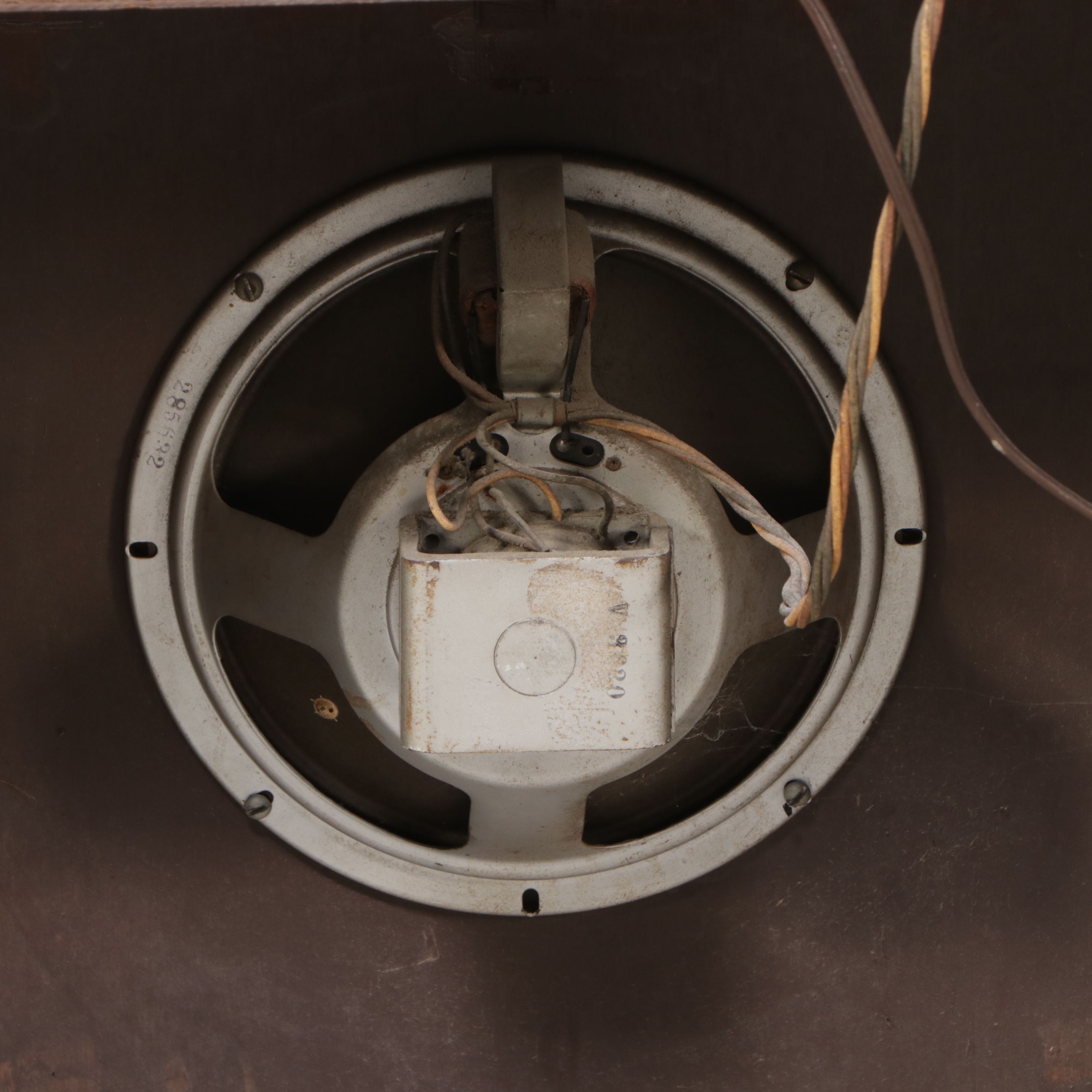 Westinghouse Console Burlwood and Bakelite Floor Model Radio