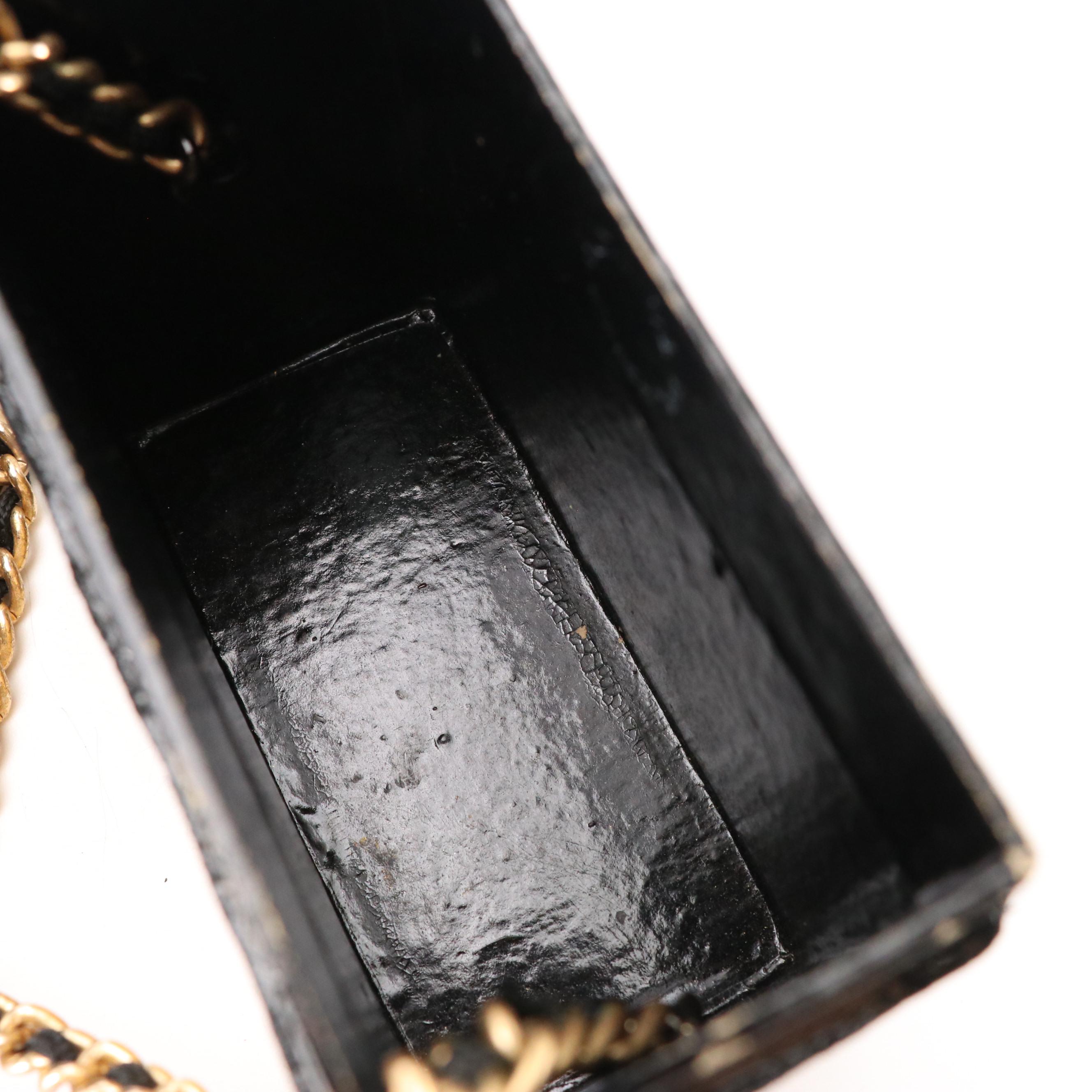 Christmas Themed Box Purse in Découpage Acacia Wood