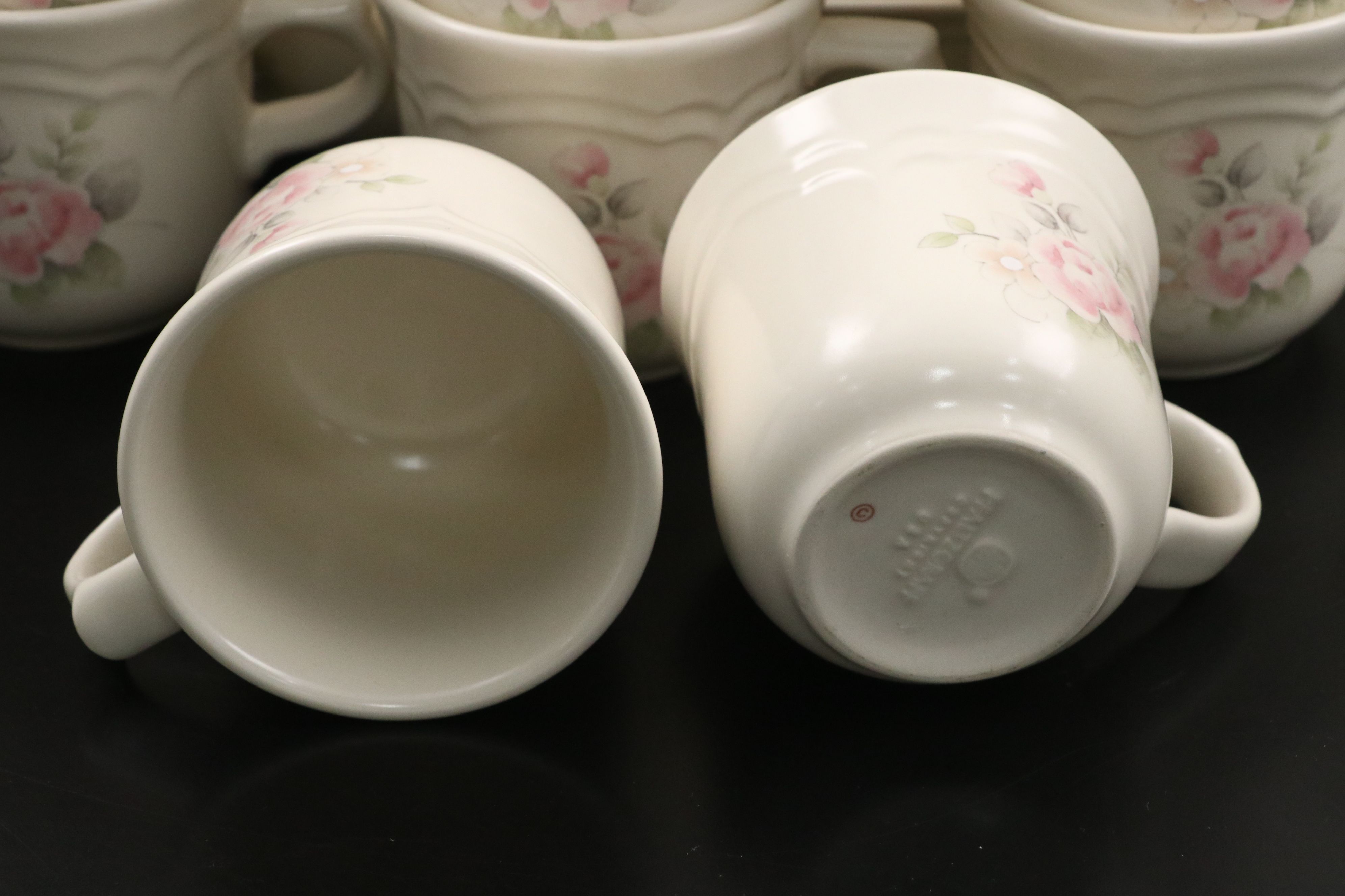 Pflatzgraff "Tea Rose" Ceramic, Glass, and Plastic Dinnerware with Fabric Cover