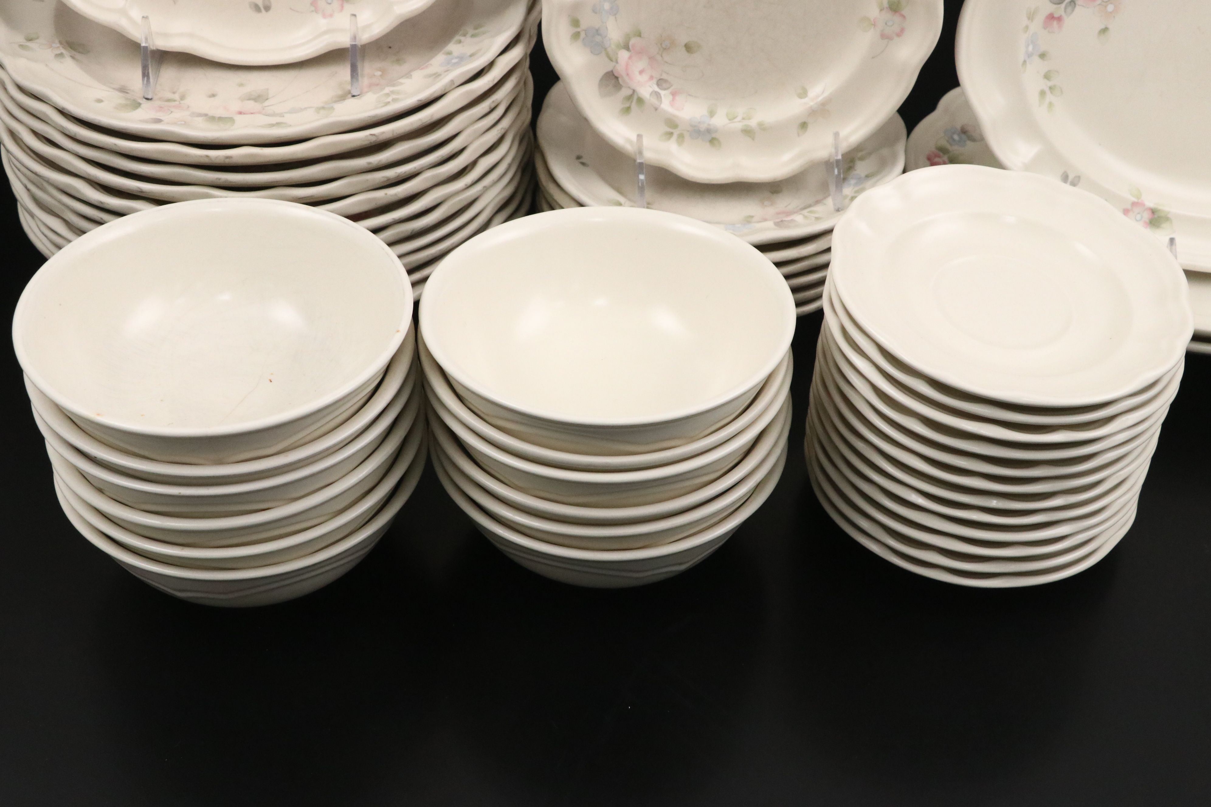 Pflatzgraff "Tea Rose" Ceramic, Glass, and Plastic Dinnerware with Fabric Cover