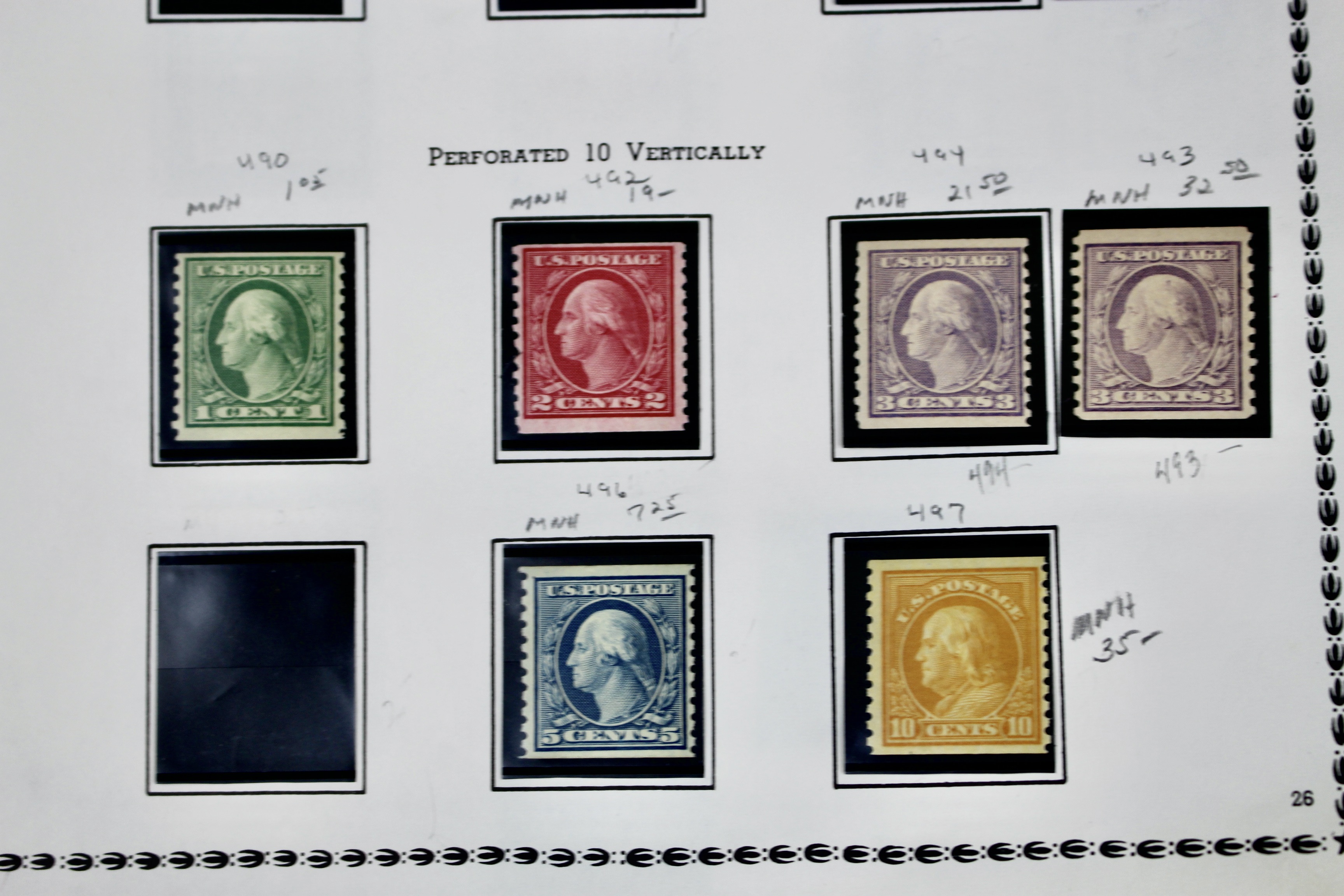 Twenty-Nine MNH Washington Franklin U.S. Postage Stamps, 1911 to 1921