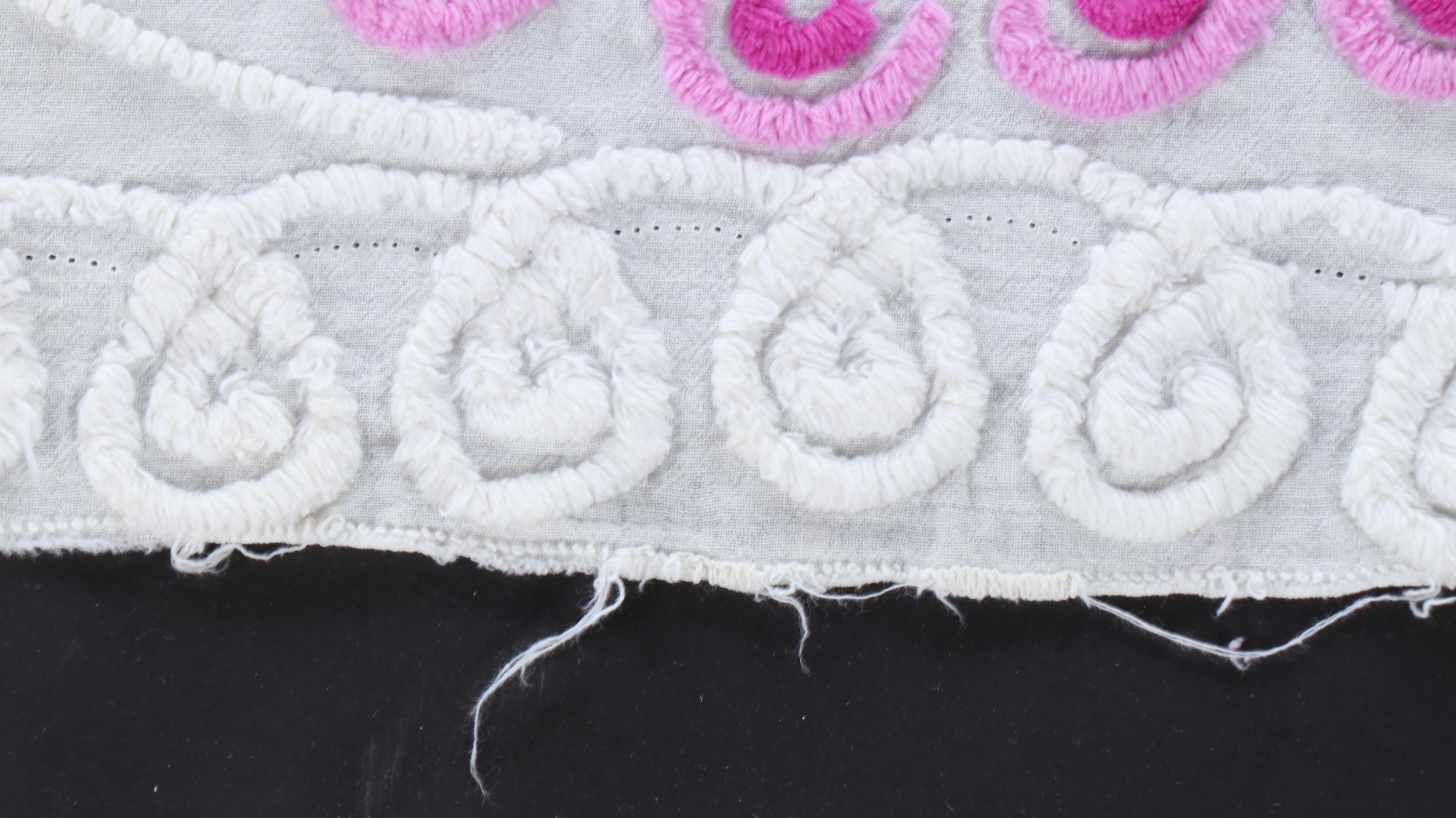 Floral Cotton Blankets with Lace Tablecloths and Cotton Placemats