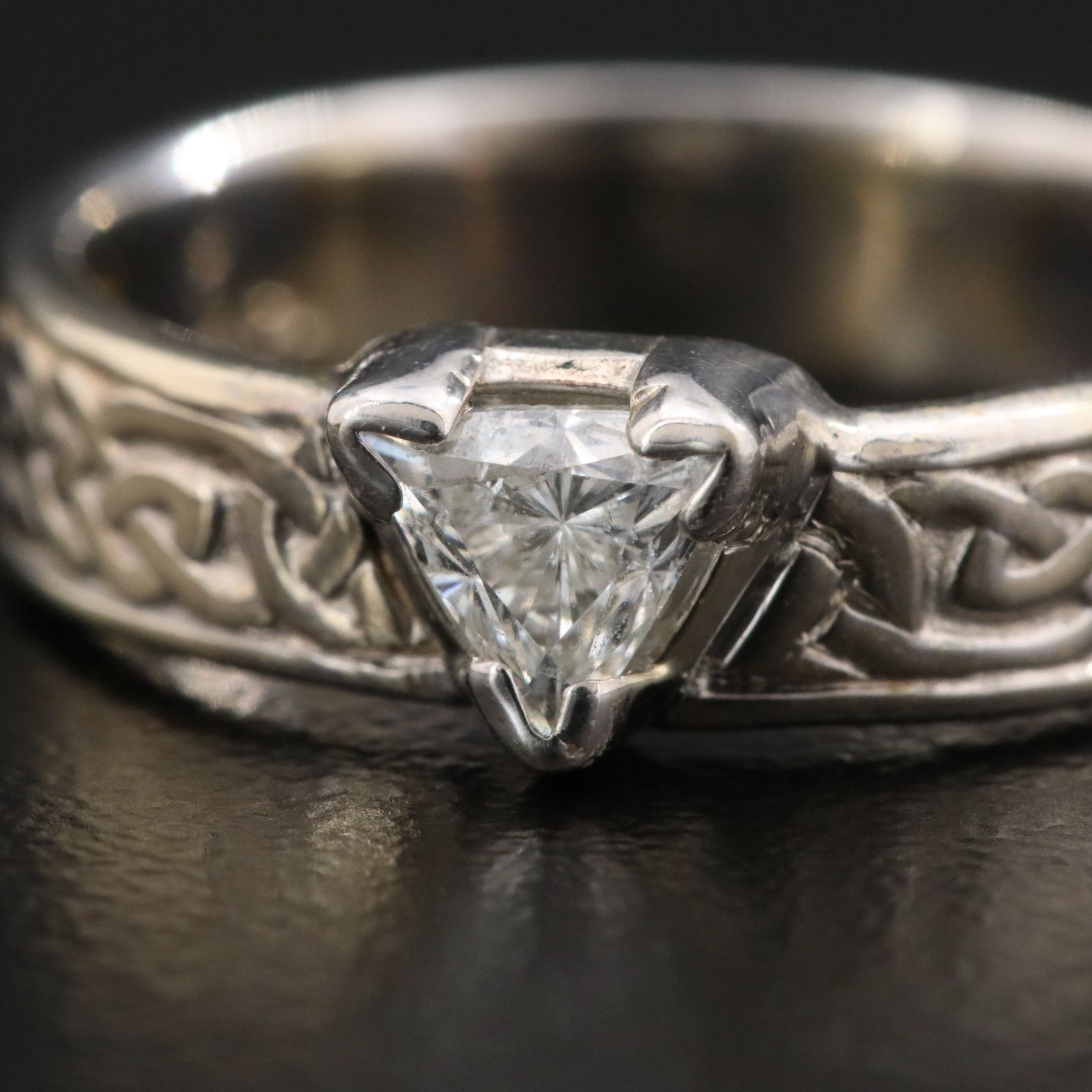 14K 0.22 CT Diamond Celtic Knot Ring