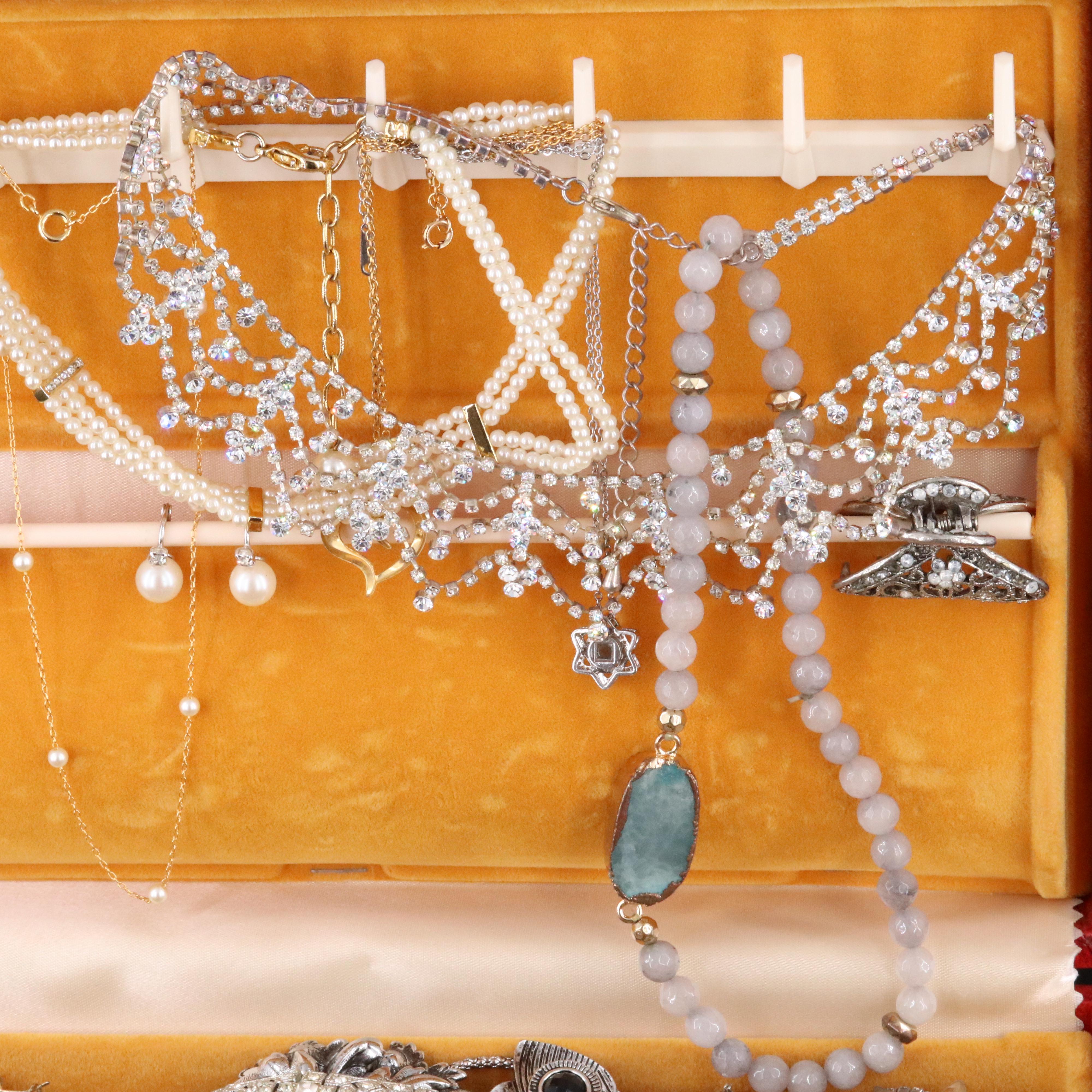 Uncommon Discoveries: Jewelry Collection