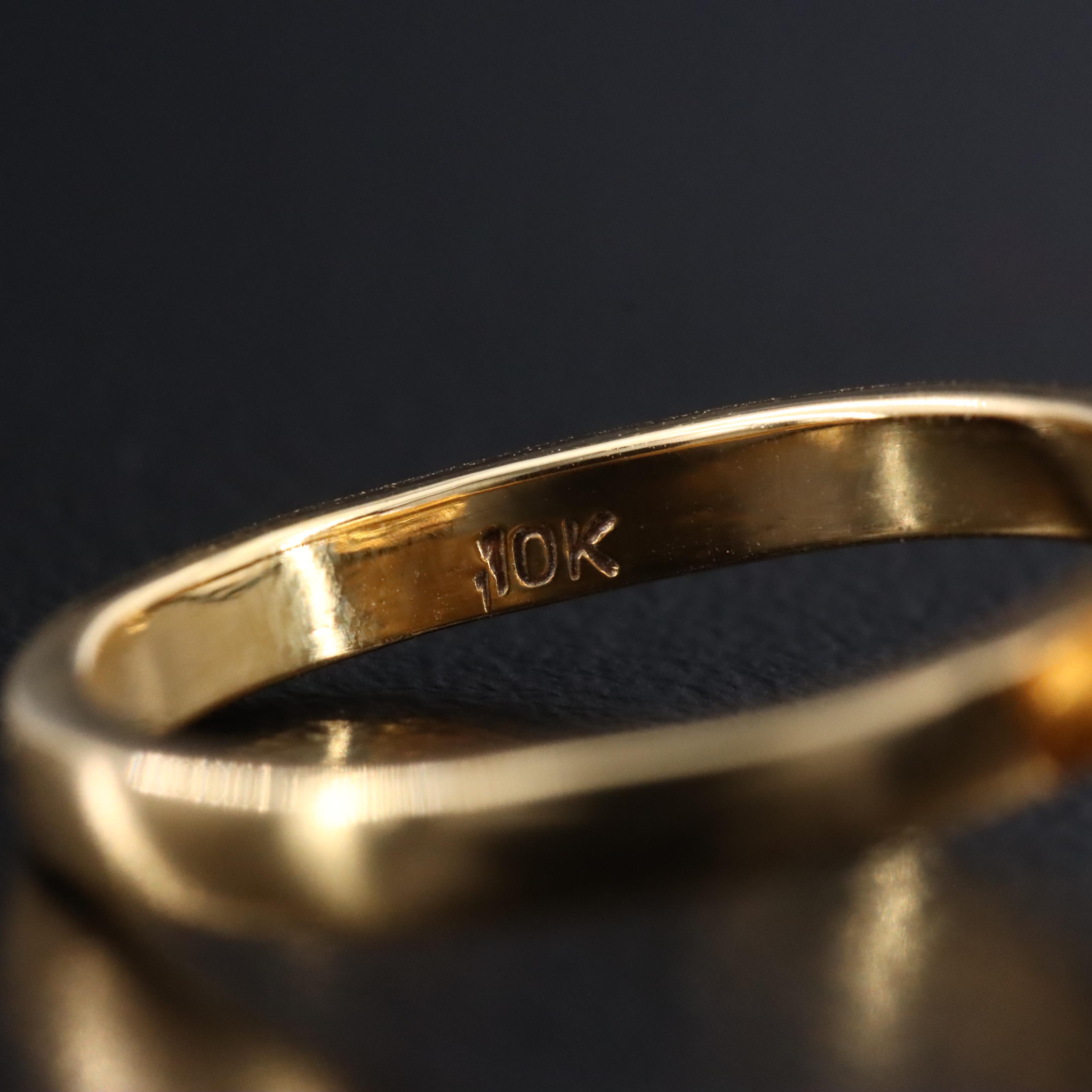 10K 0.63 CTW Diamond Circle Ring