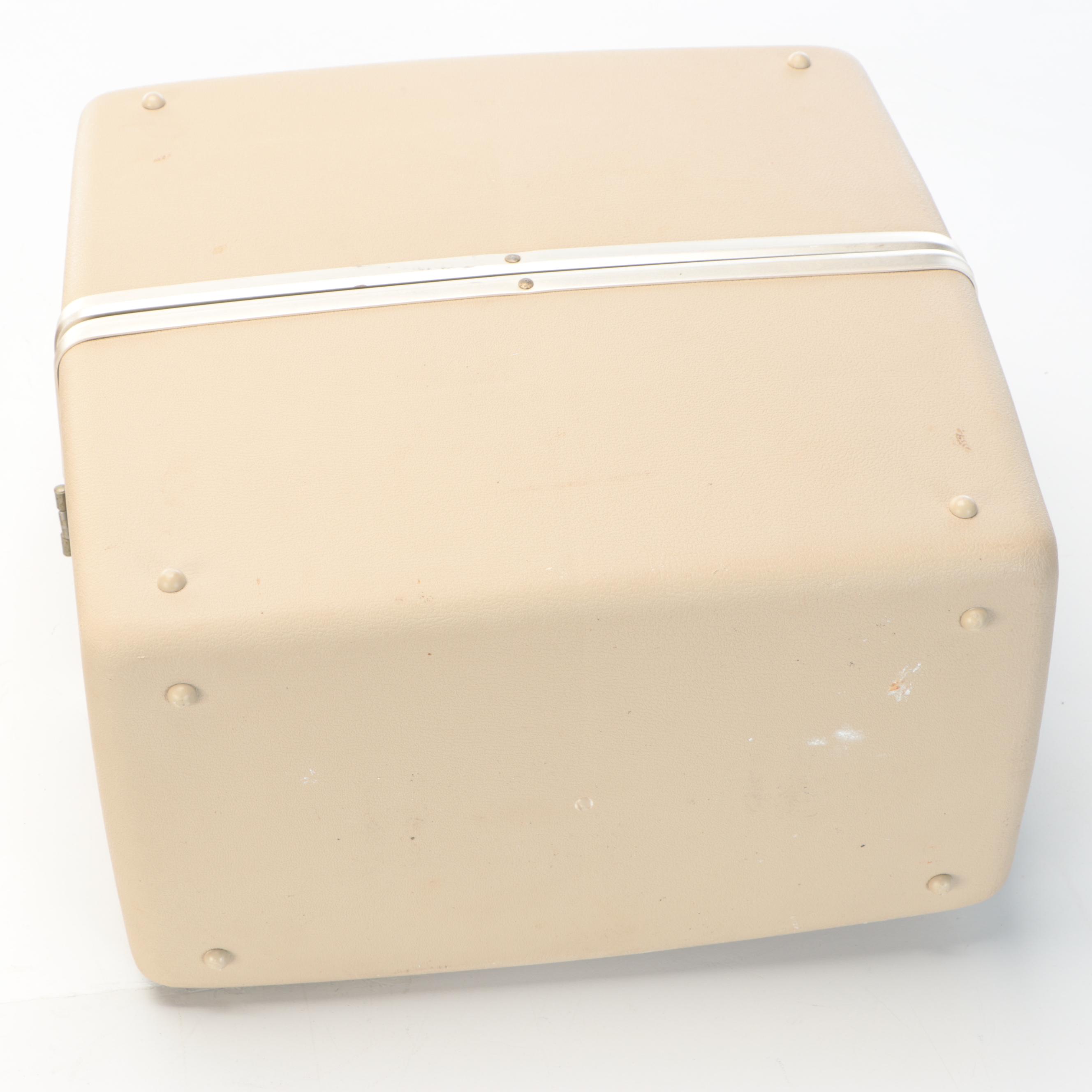 Argus 200 Slide Projector in Portable Case with Slides, 1950s