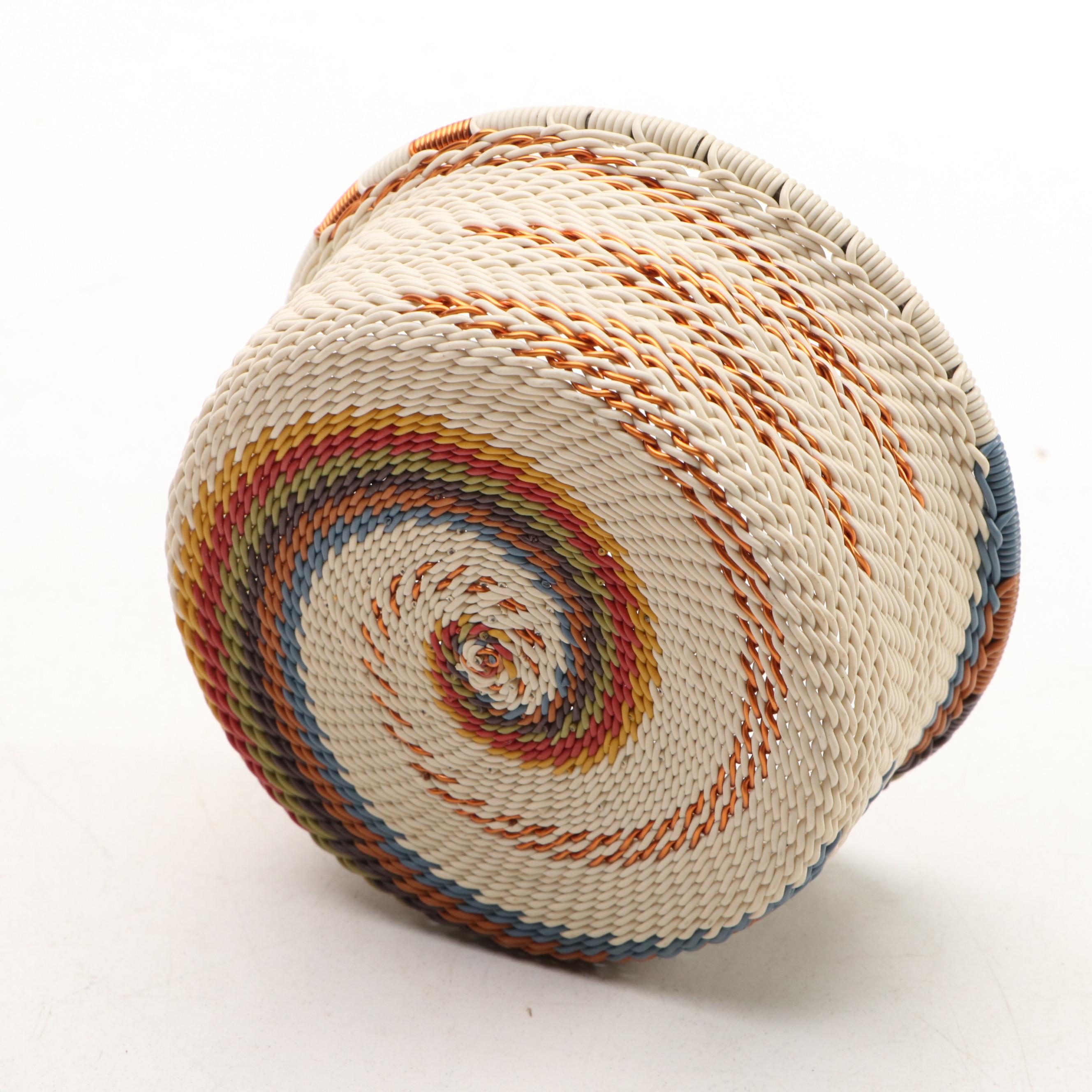Zulu Handmade Wire Basket with Hand-Painted Golden Khokhloma Bowl